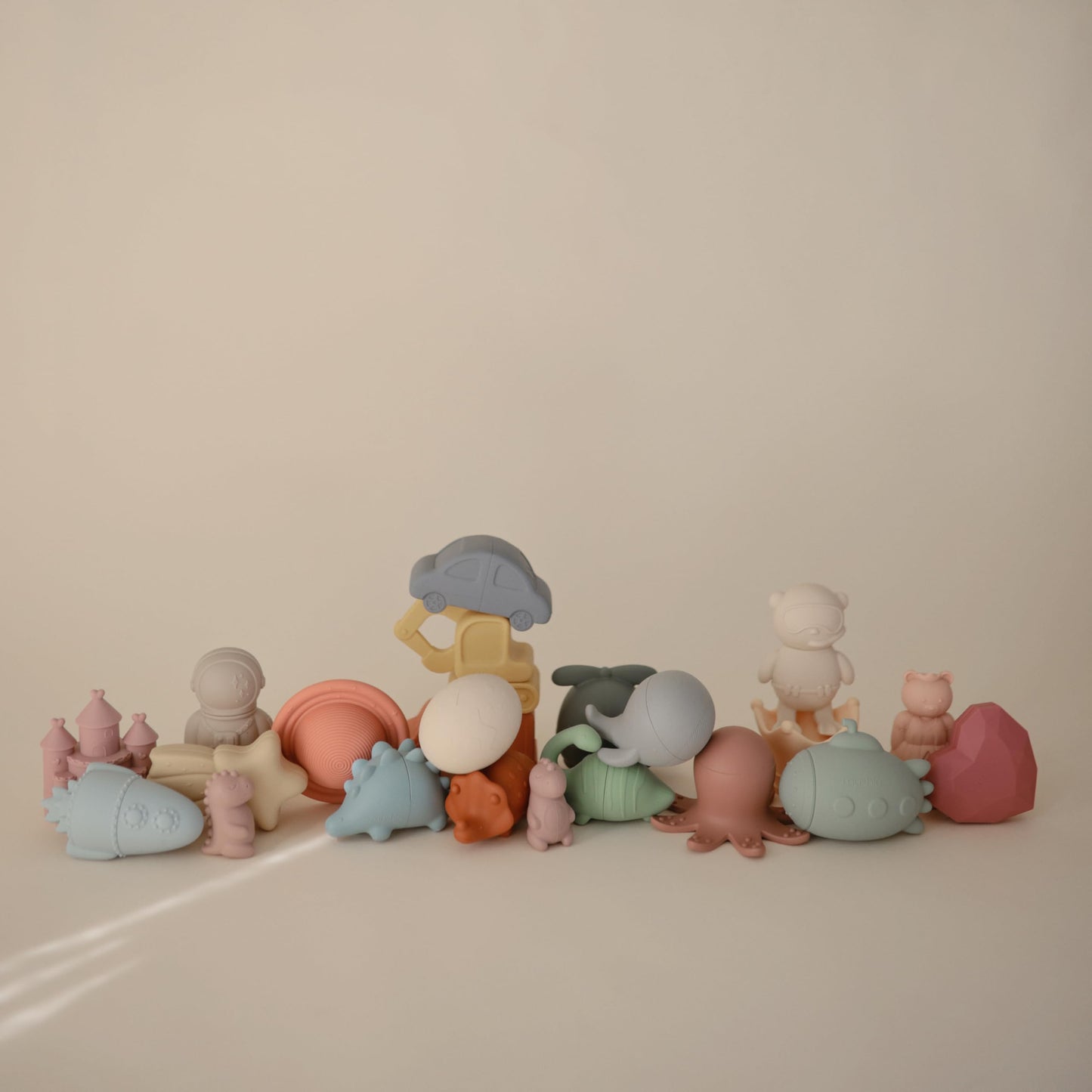 Mushie Dino Bath Toys Play Set – 100% Food Grade Silicone, Mold Free (Pack of 5)