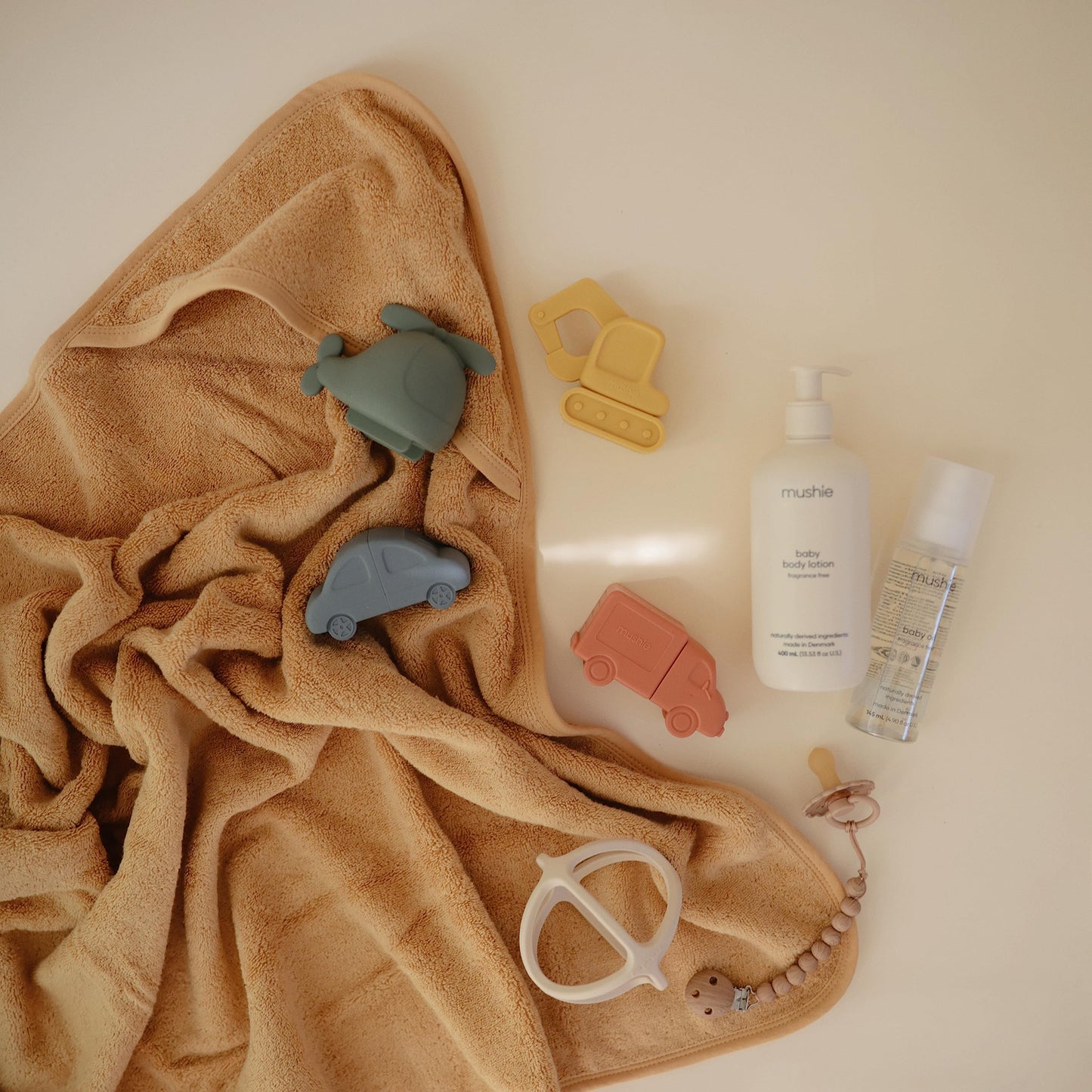 Mushie Vehicles Bath Toys 4-Pack – 100% Food Grade Silicone, Mold-Free