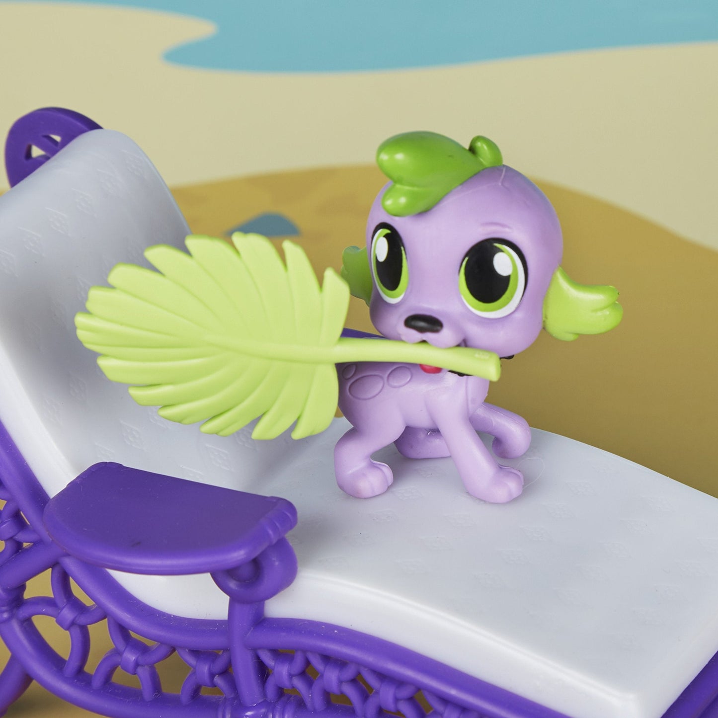 My Little Pony Equestria Girls Rarity Relaxing Beach Lounge Set | Poseable Doll & Accessories