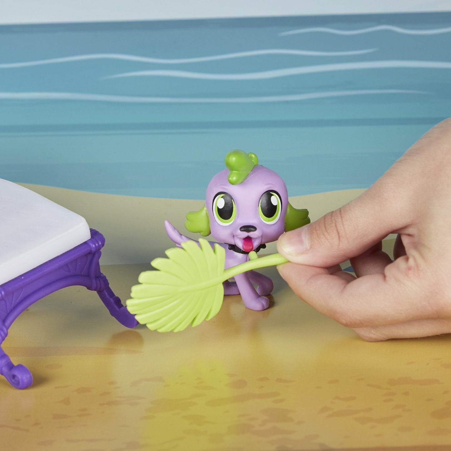 My Little Pony Equestria Girls Rarity Relaxing Beach Lounge Set | Poseable Doll & Accessories