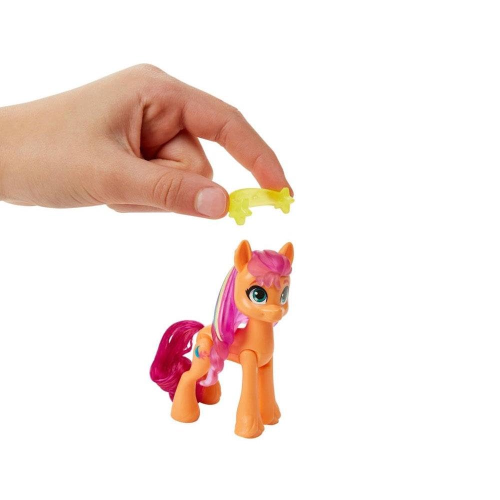 My Little Pony Sunny Starscout 3-Inch Hoof to Heart Toy with Surprise Accessories