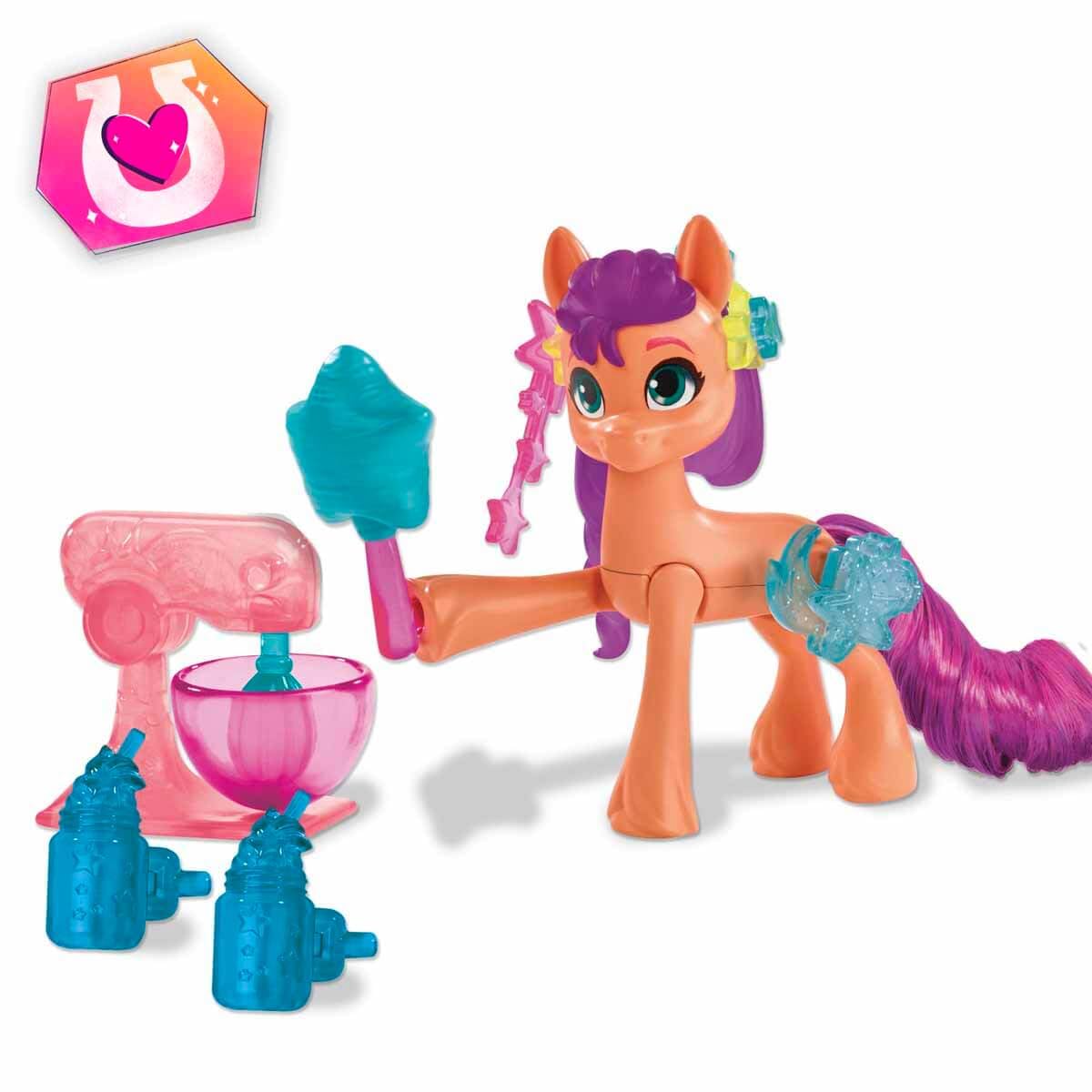 My Little Pony Sunny Starscout 3-Inch Hoof to Heart Toy with Surprise Accessories