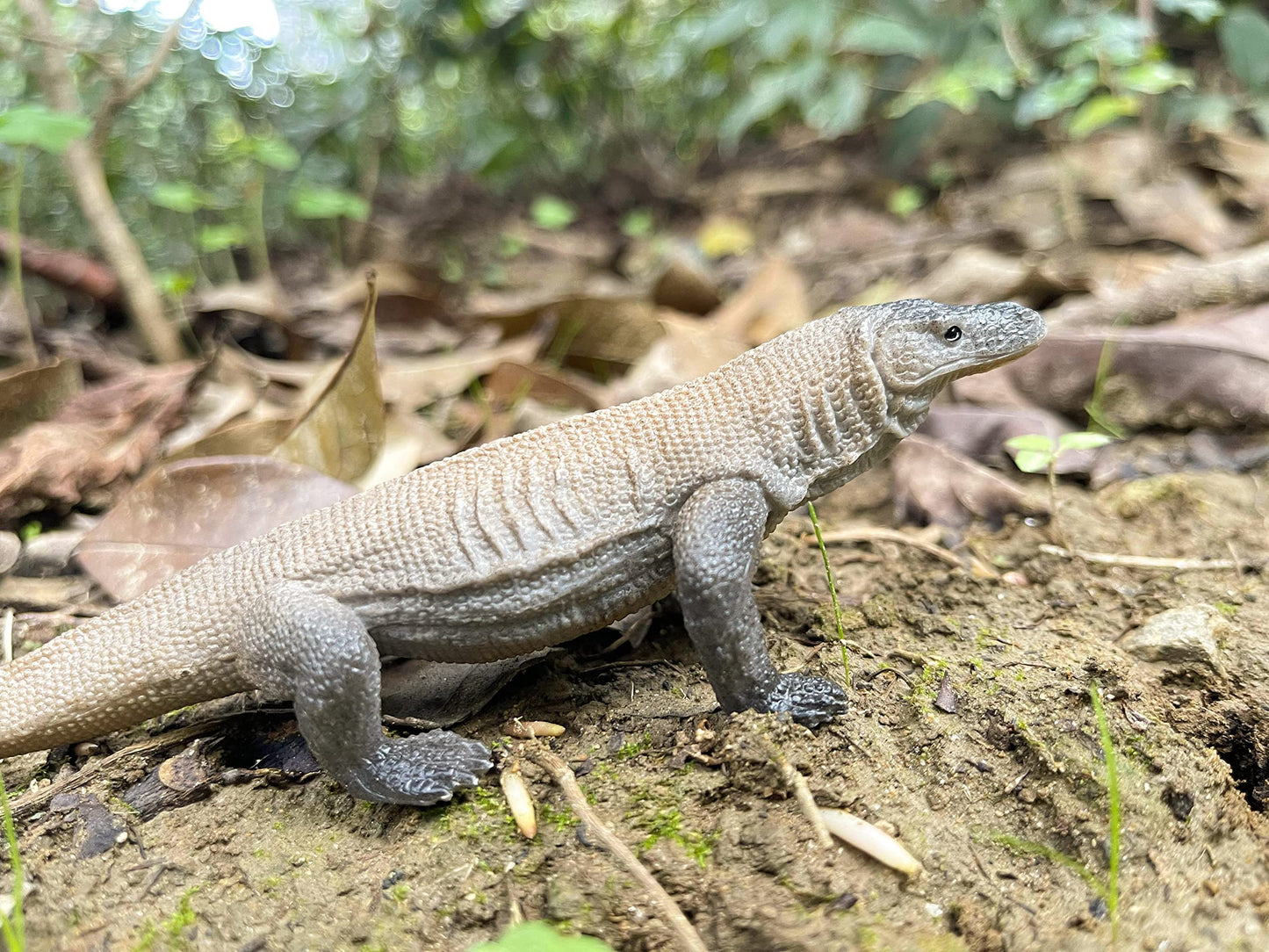 NAKIMO Komodo Dragon Figurine – Realistic Lizard Toy for Decor & Education