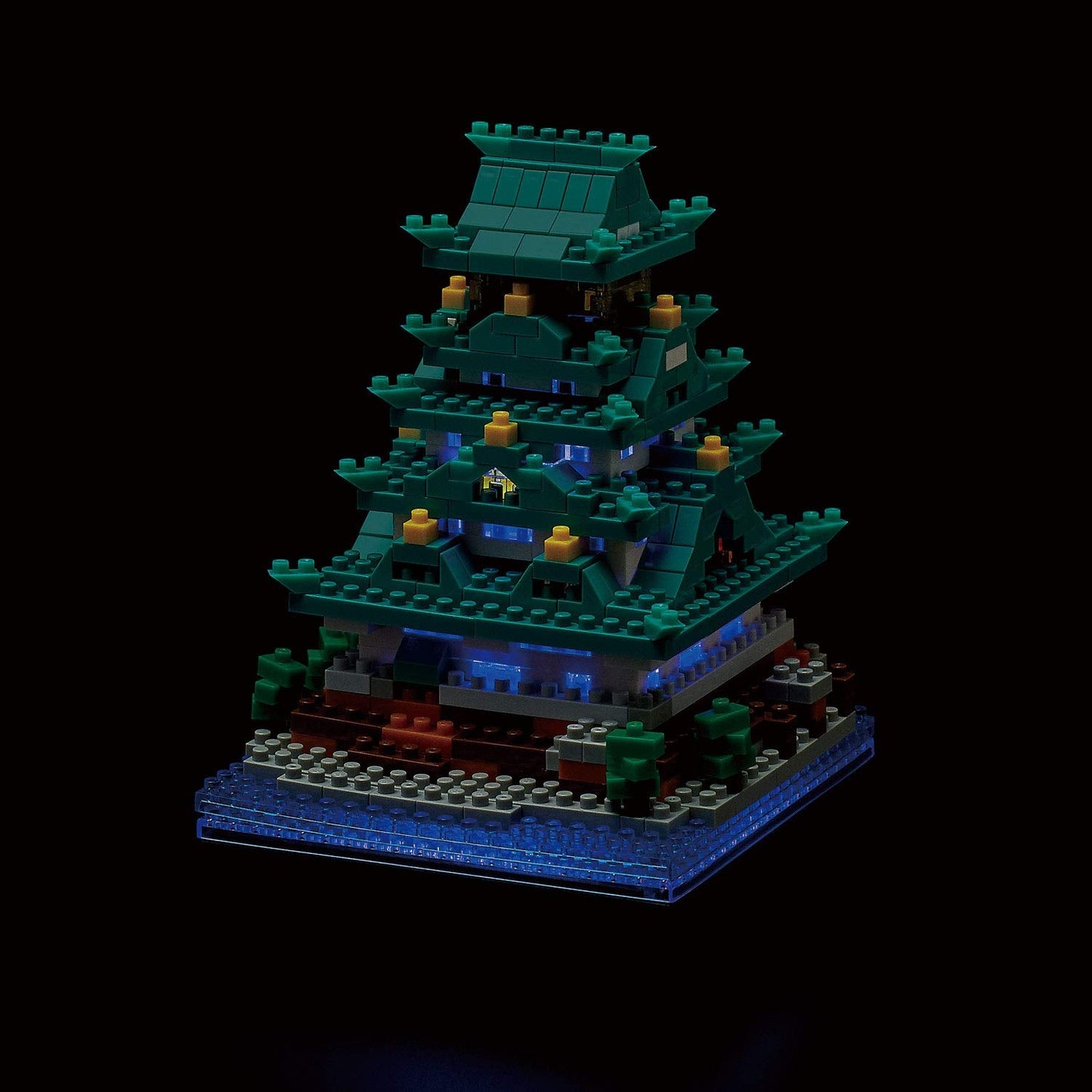 Nanoblock Osaka Castle – World Famous Buildings | Sight to See Series Kit (520 pieces)