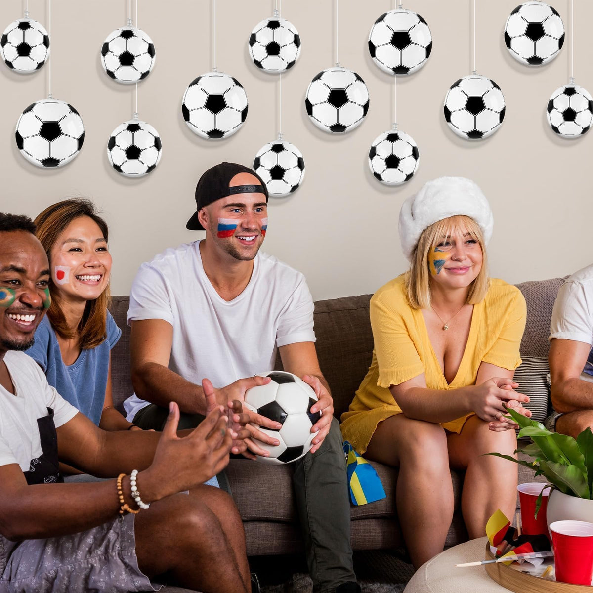 Naozinebi 24 Pcs Inflatable Mini Soccer Balls for Beach & Pool Party Decorations