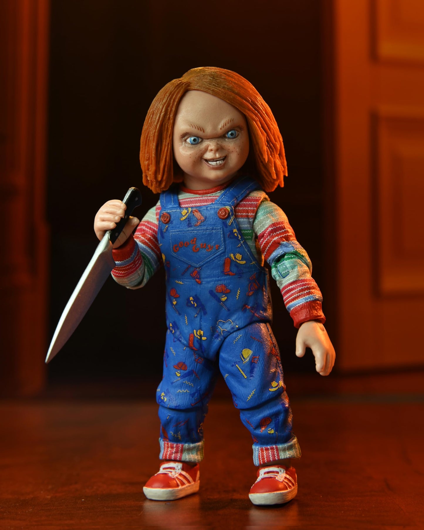 NECA Chucky (TV Series) 7-Inch Scale Ultimate Action Figure – Collectible | Officially Licensed