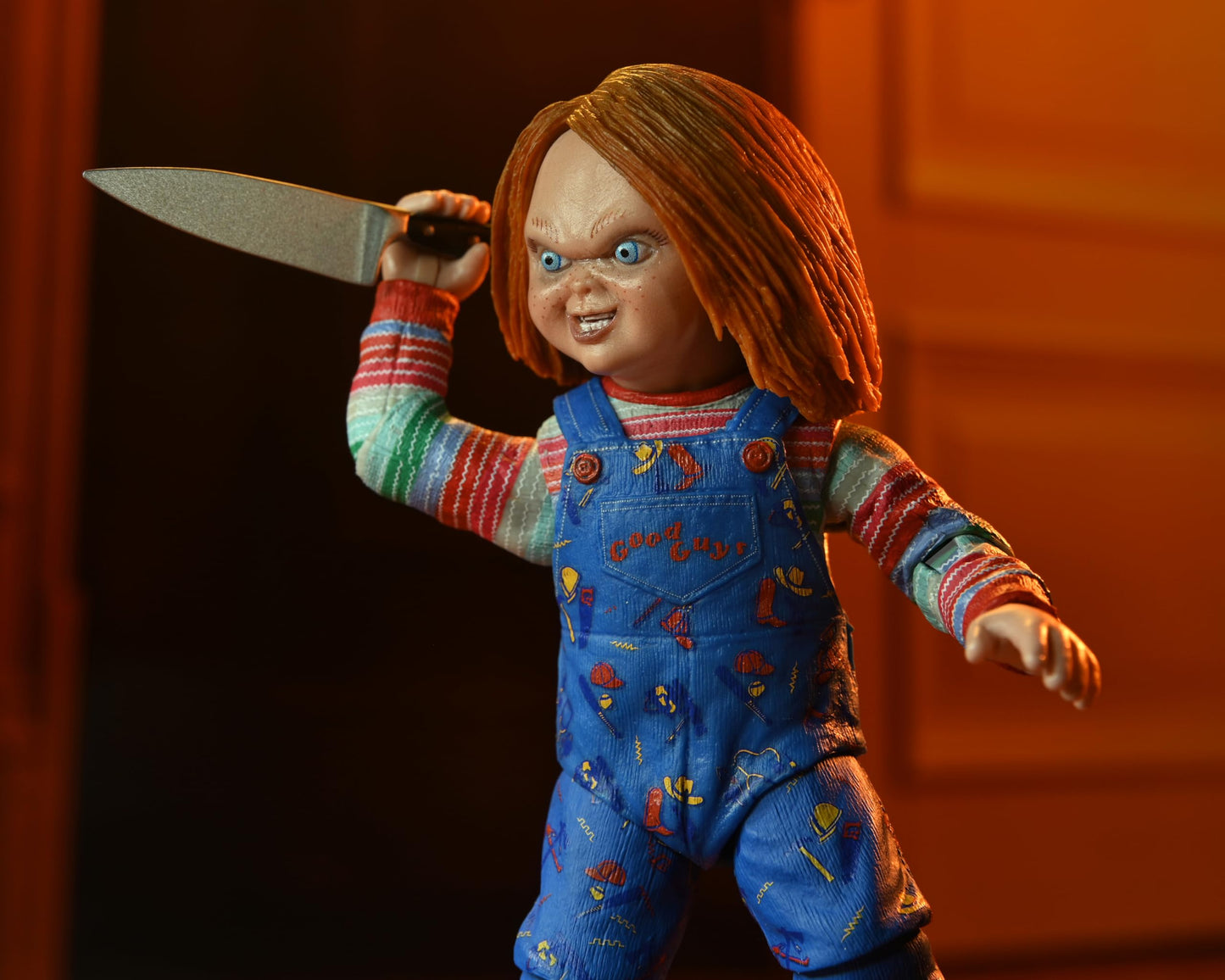 NECA Chucky (TV Series) 7-Inch Scale Ultimate Action Figure – Collectible | Officially Licensed