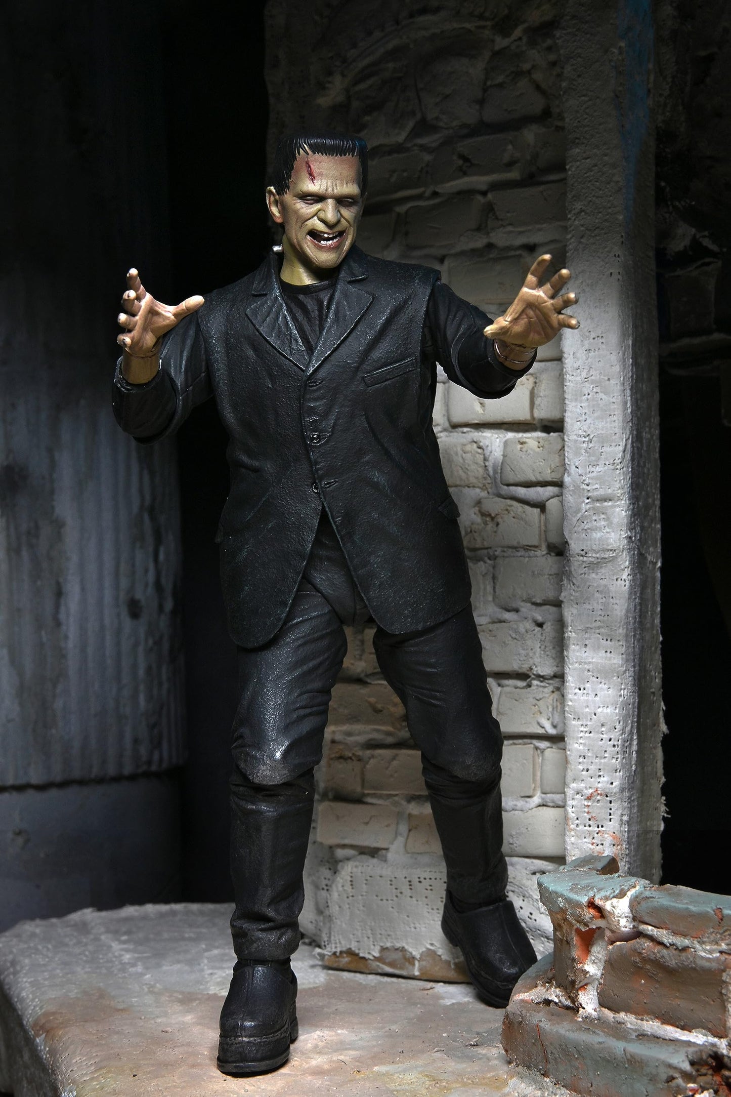 NECA Universal Monsters Ultimate Frankenstein Color 7-Inch Action Figure – 90th Anniversary Edition