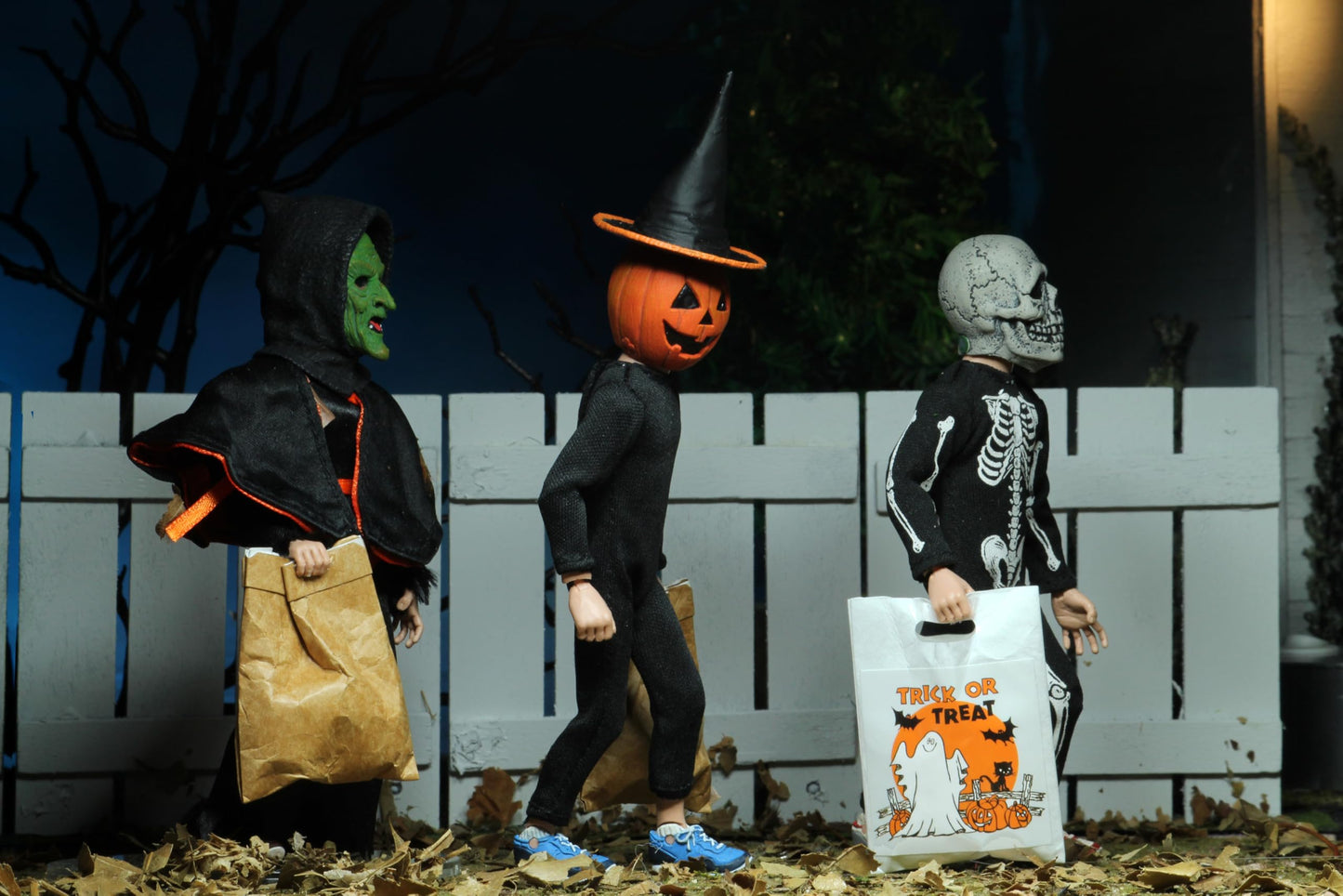 NECA Halloween 3: Season of The Witch – 8-Inch Clothed Action Figure Set