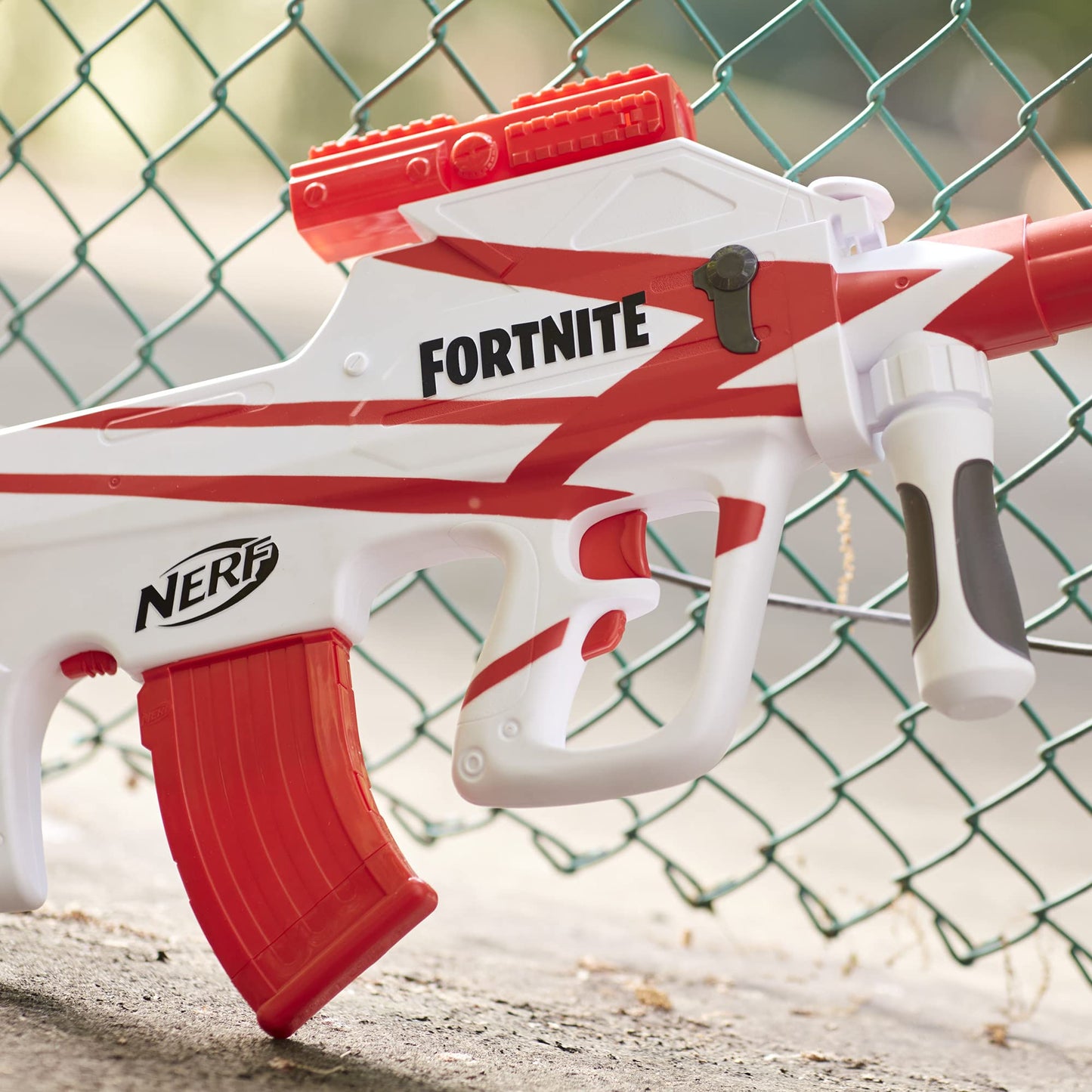 Nerf Fortnite B-AR Motorized Dart Blaster with Converge Wrap – 10-Dart Clip & Darts