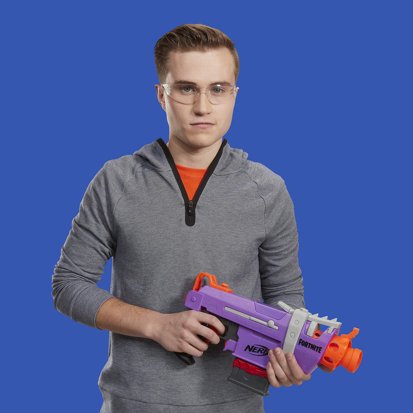 Nerf Fortnite SMG-E Blaster – Motorized Dart Blasting with 6-Dart Clip & 6 Elite Darts
