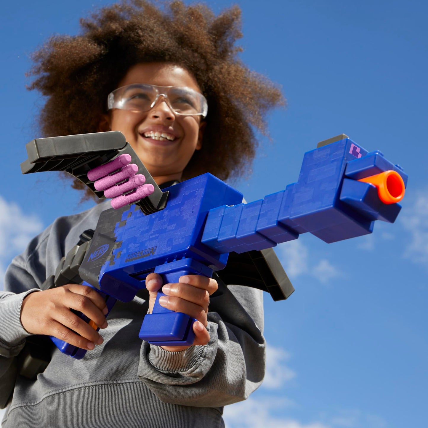 Nerf Minecraft Ender Dragon Blaster – 4-Dart Clip, 12 Darts, Wing Storage