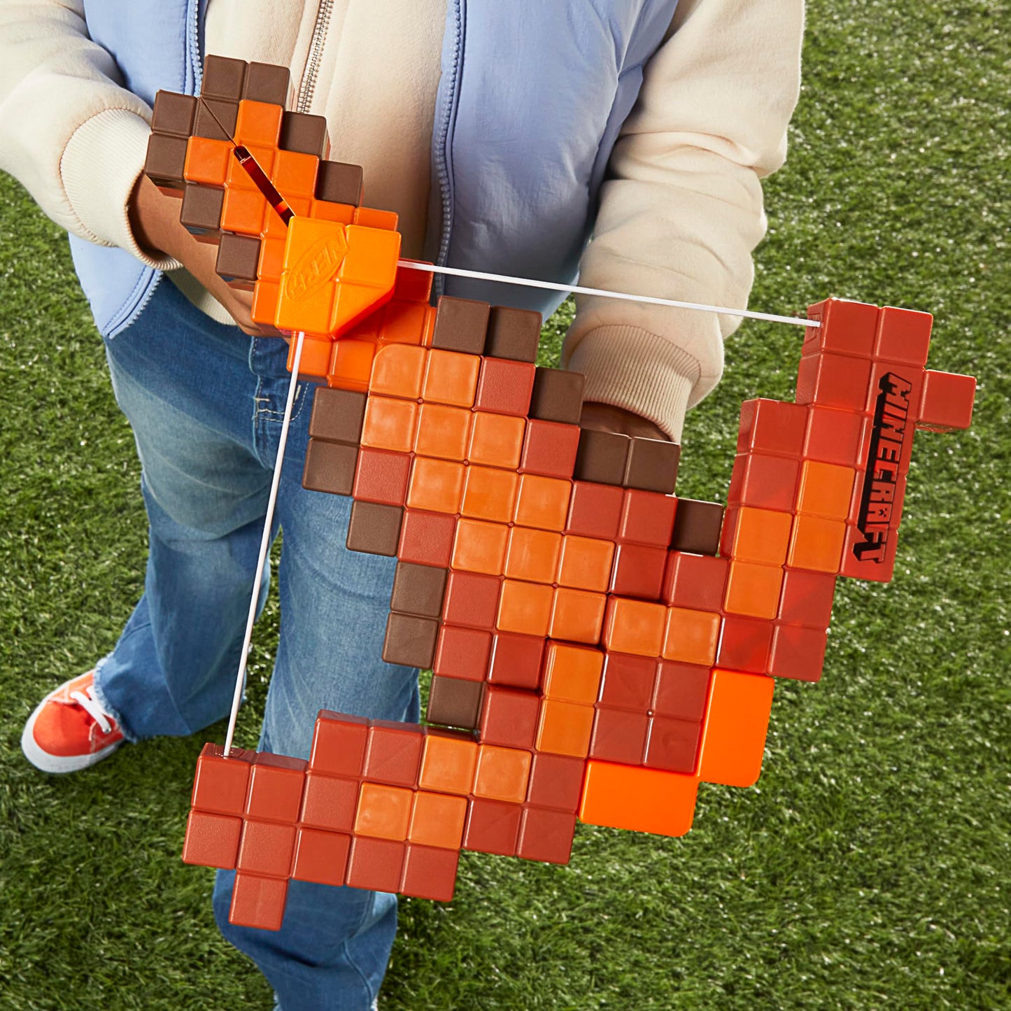 Nerf Minecraft Pillager's Crossbow Dart Blaster — 6-Dart Capacity, N1 Darts, Ages 8+