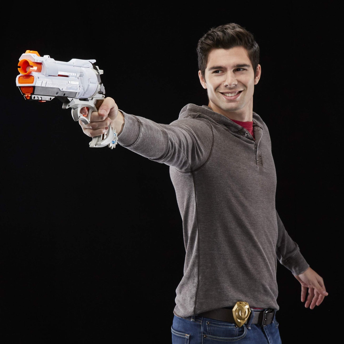 Nerf Overwatch McCree Rival Blaster with Die Cast Badge – 6 Rounds, 80 FPS