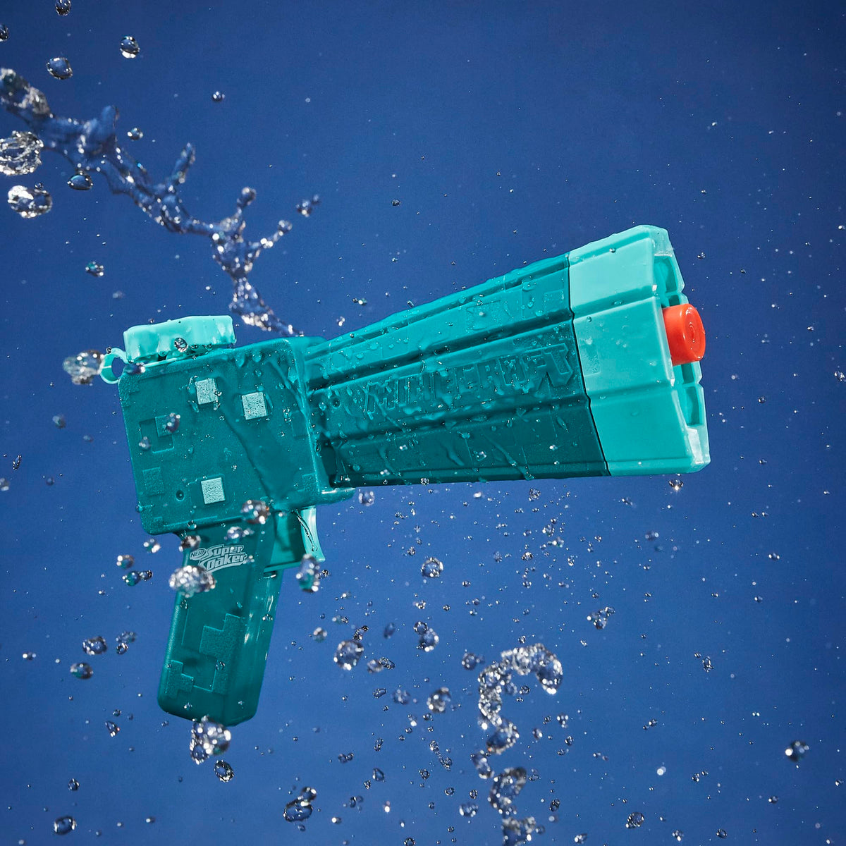 Nerf Super Soaker Minecraft Glow Squid Water Blaster – Outdoor Water Toy for Kids