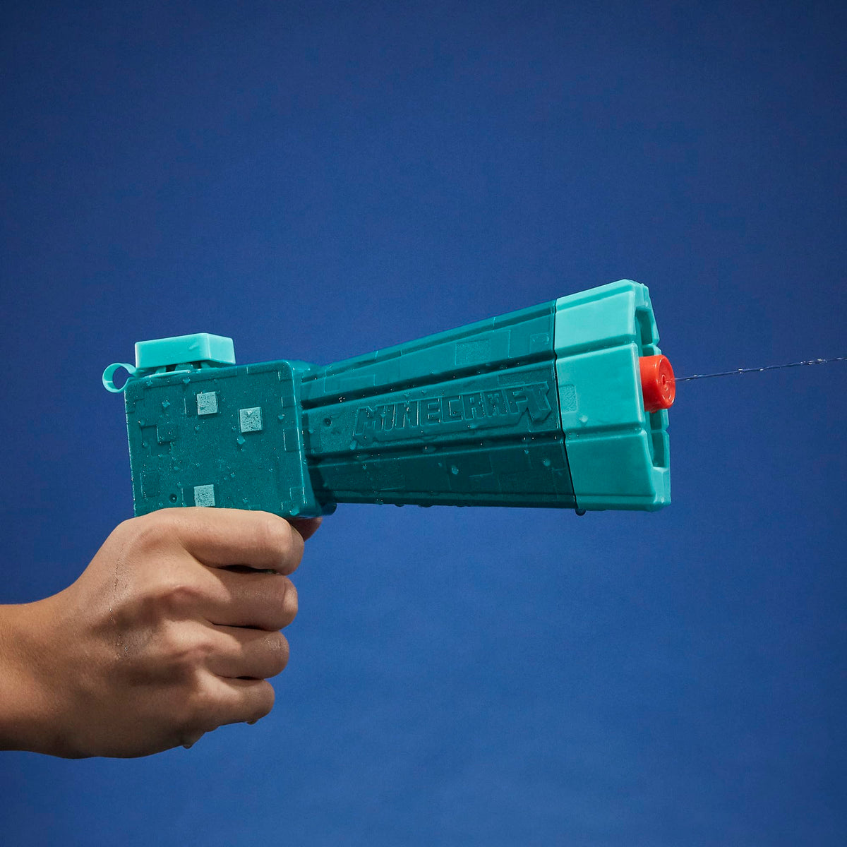 Nerf Super Soaker Minecraft Glow Squid Water Blaster – Outdoor Water Toy for Kids