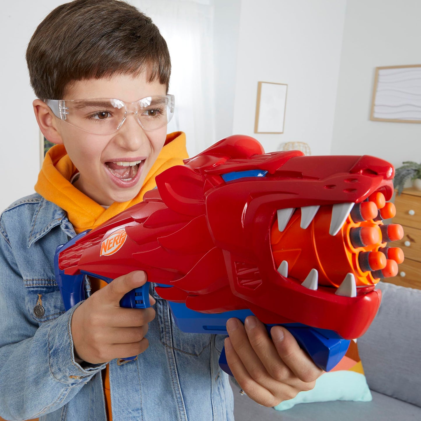NERF Wild Lionfury Easy Play Dart Blaster — 16 Nerf Elite Darts for 6+ Kids