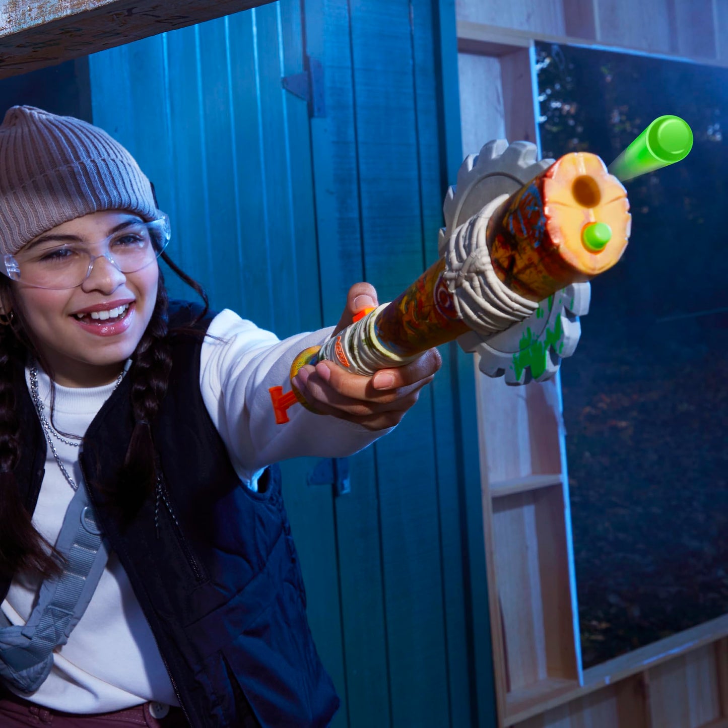 Nerf Zombie Strikeout Dart Blaster – 8 Darts, Foam Blade, Pull-Back Priming
