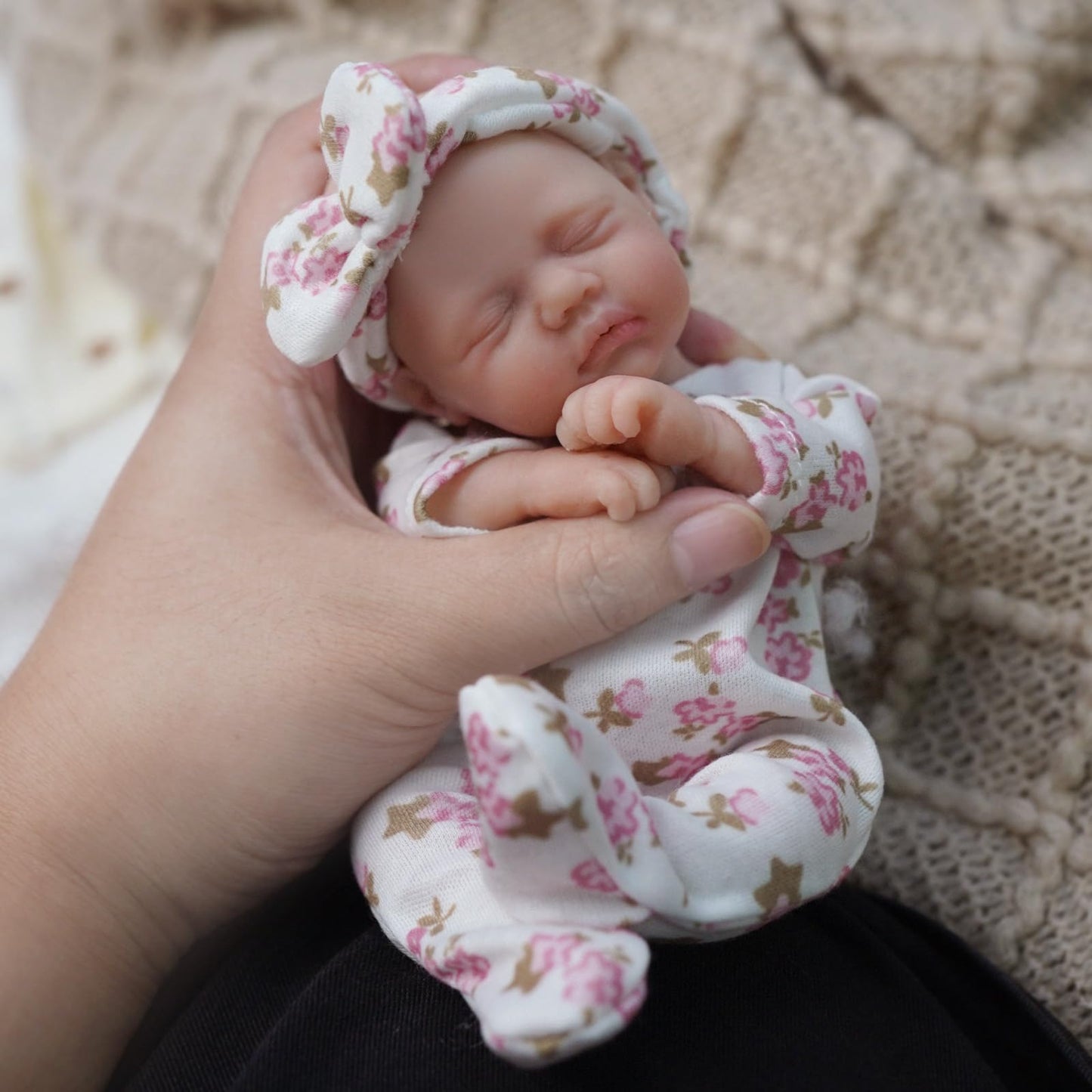 Newtotlove 7-inch Girl Micro Preemie Full Body Silicone Baby Doll with Feeding Accessories