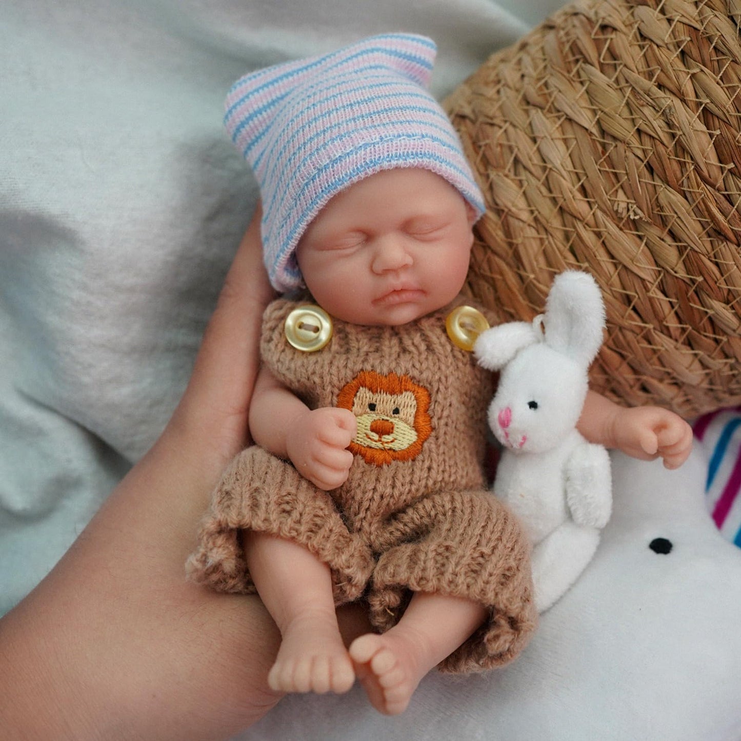 Newtotlove Miniature 7-Inch Silicone Newborn Doll – Realistic Baby Boy with Clothes & Gift Box