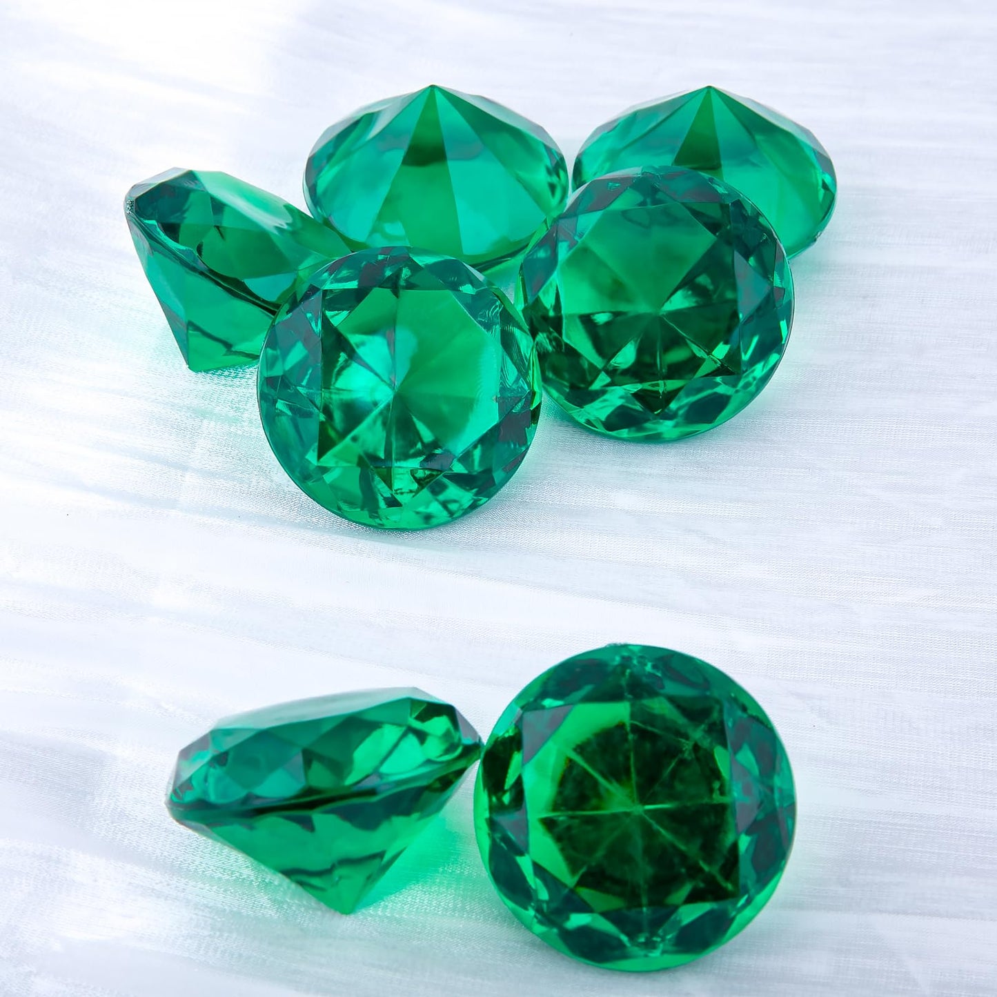 Niceup 26PCS Fake Emeralds: Green Gemstones, 1.57in Acrylic Pool Toys & Party Decor