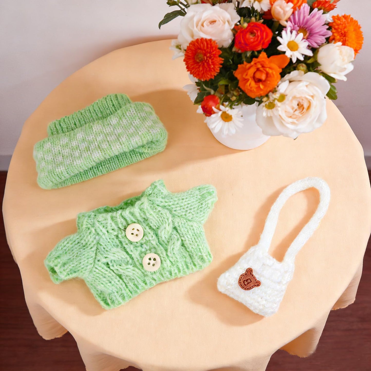 NiXiSHEEN 17cm Doll Clothes Set — Hand-Crocheted Green Sweater Outfit with Hat & Backpack for Have a Seat Series