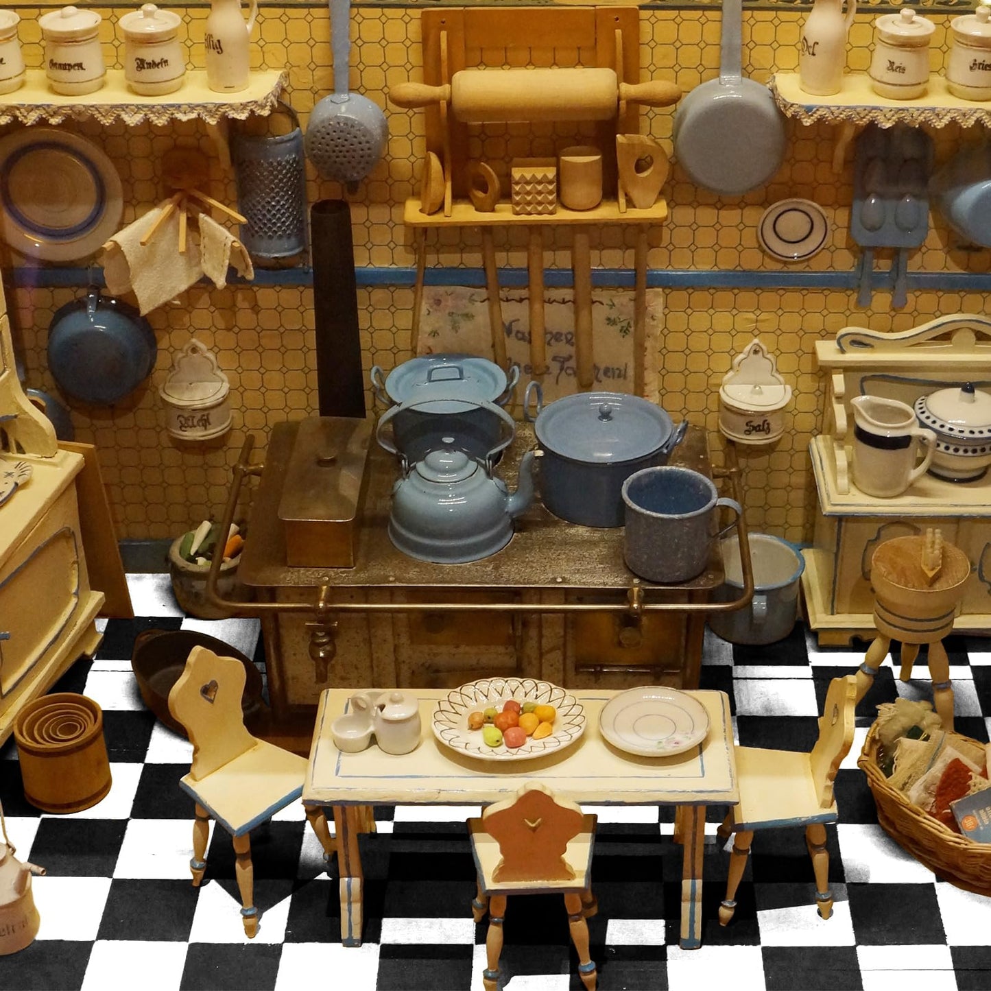 NUOBESTY 18Pcs Dollhouse Floor Sheets – Mini Wood Flooring for Doll House Decor