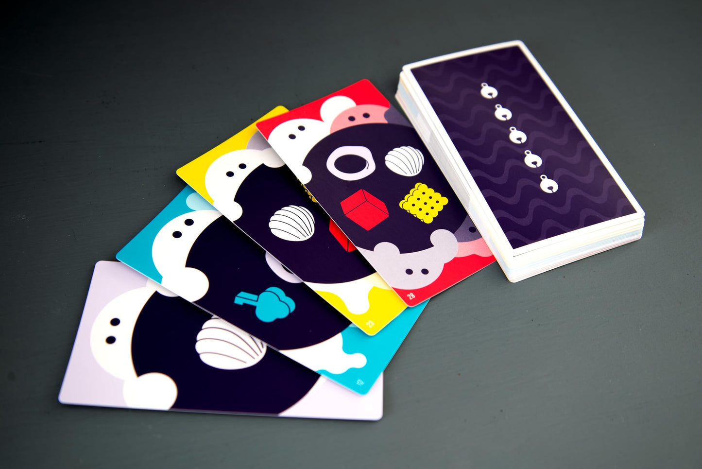 Oink Games DroPolter – Fast-Paced Ghost Memory Party Game for 2–5 Players (Ages 6+) | Portable Travel