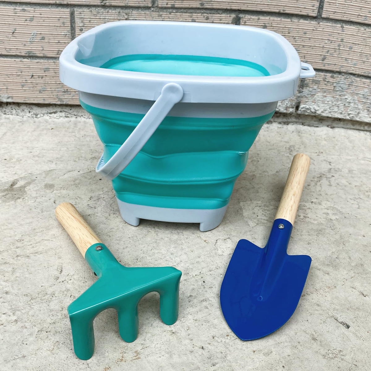 OKGD 3-Piece Collapsible Beach Bucket Set for Kids — Shovel & Rake