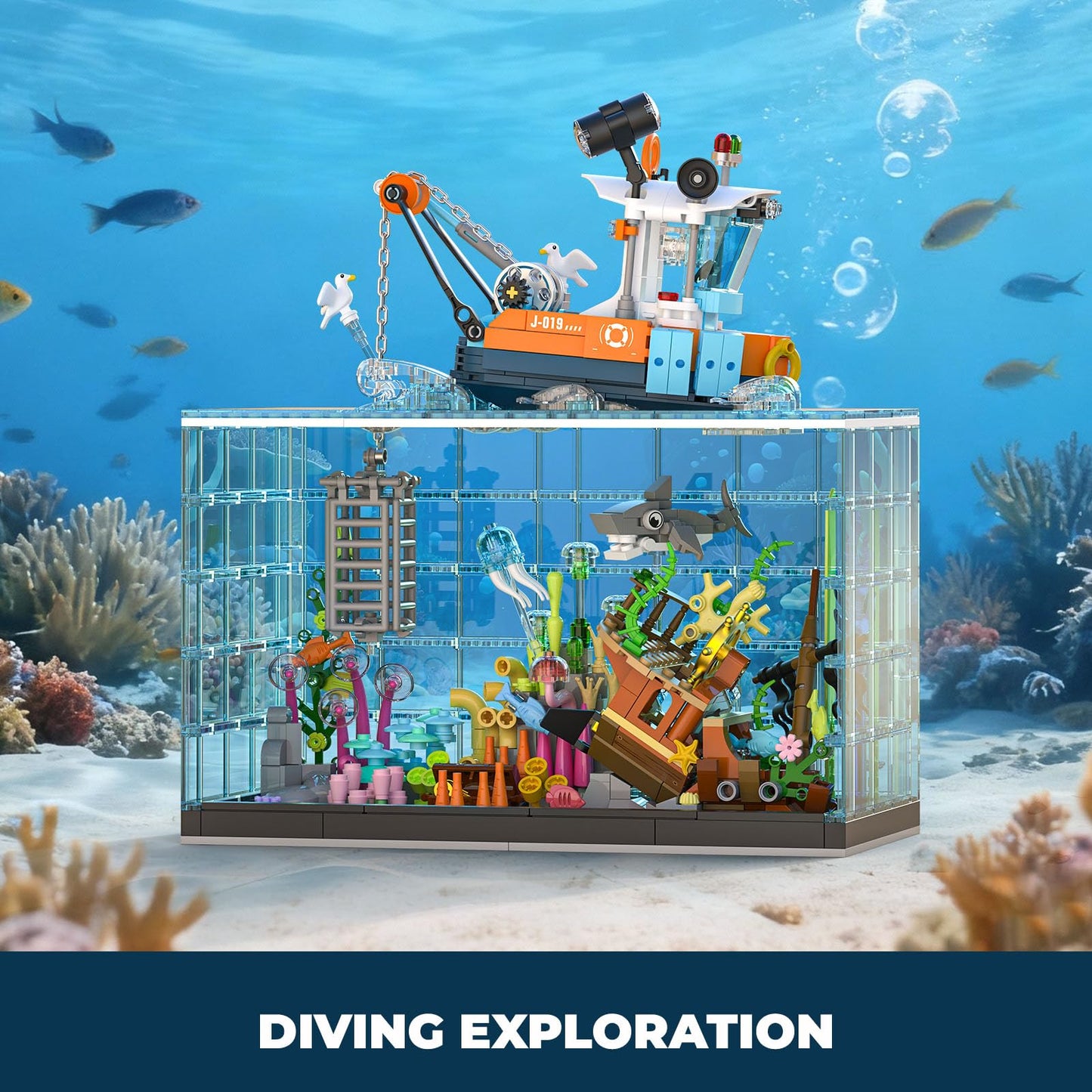 OQMI Fish Tank Building Set for Adults – 830 Pcs Deep Sea Aquarium with Boat (LEGO Compatible) – Gift for Teens 14+