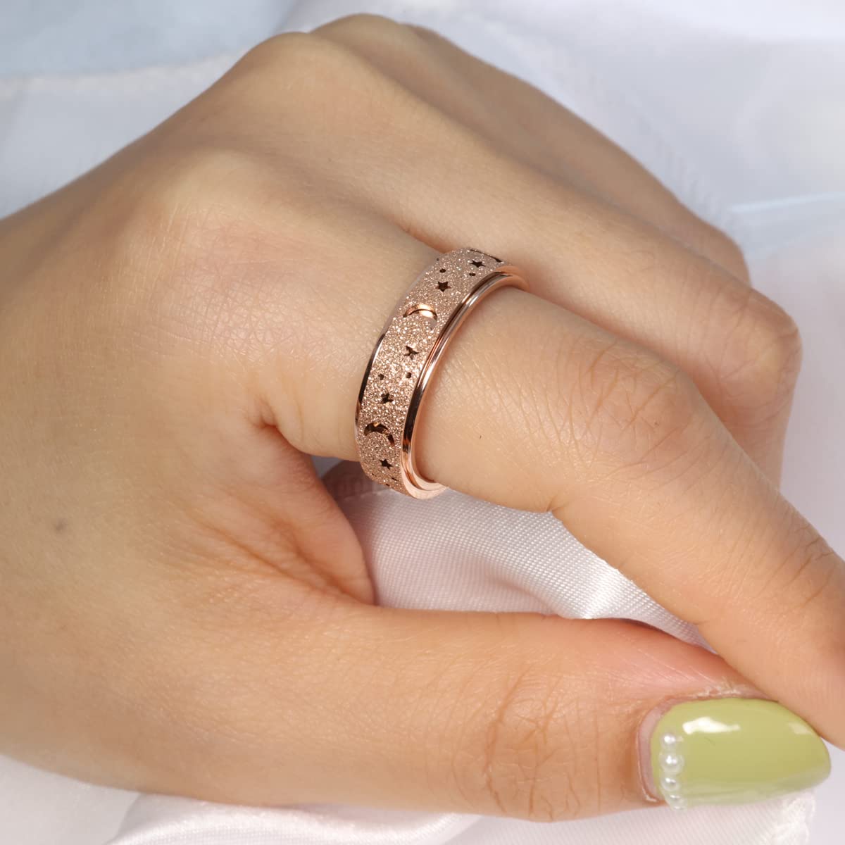 OreilleStar Anxiety Ring for Women – Moon & Star Spinner Stainless Steel Fidget Ring