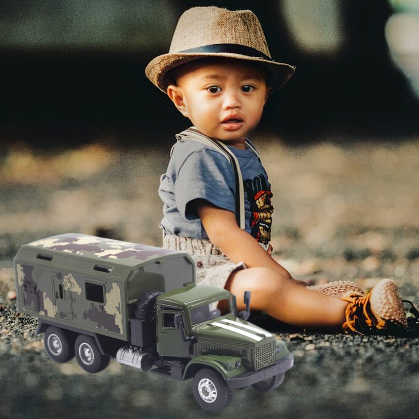 OTONOPI Military Die-Cast Truck — Pull-Back Armored Vehicle with Lights & Sounds for Kids