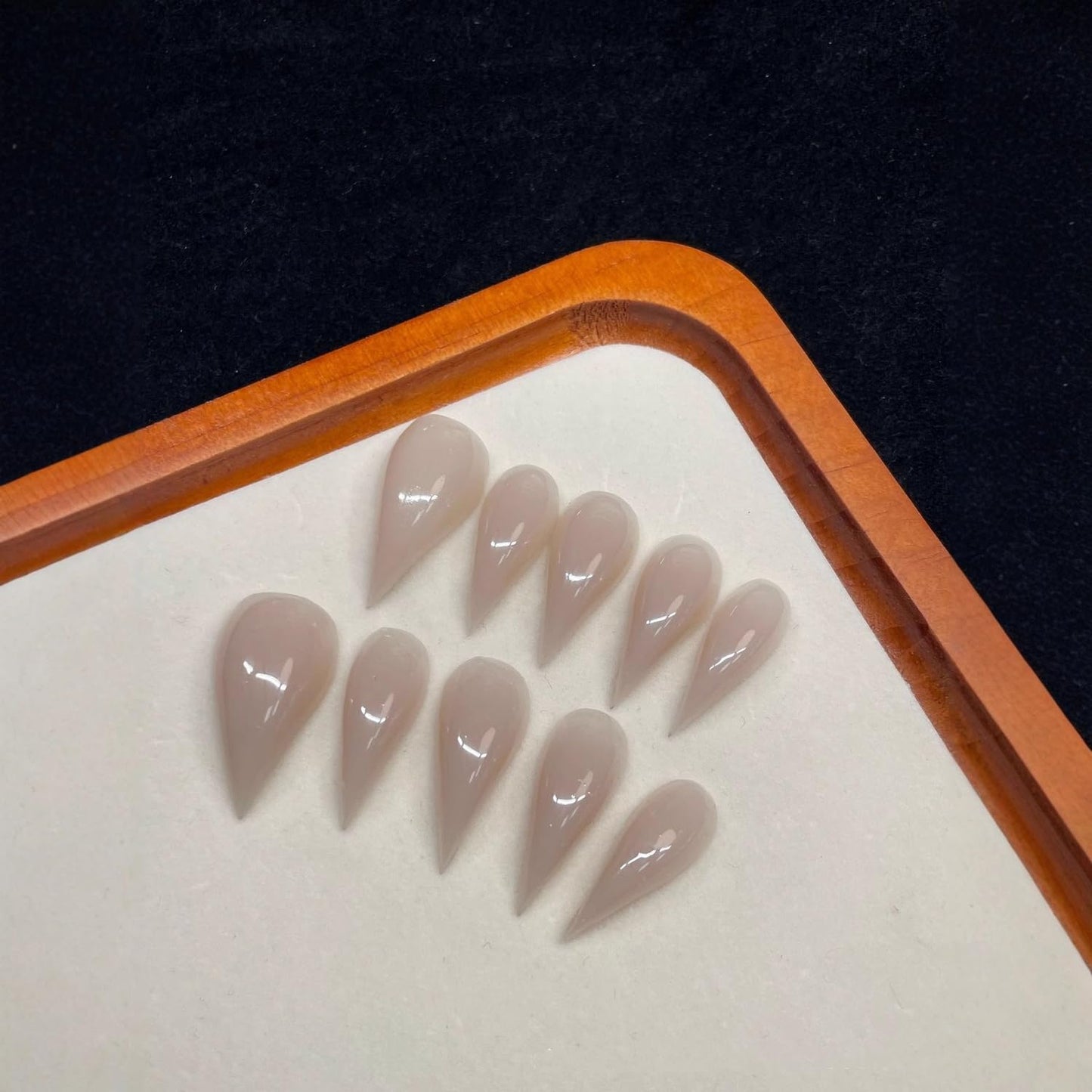 OCOUYVD Handmade Press on Nails – Long Curved 3D Eagle Claw Nude Stiletto (10 Pcs)