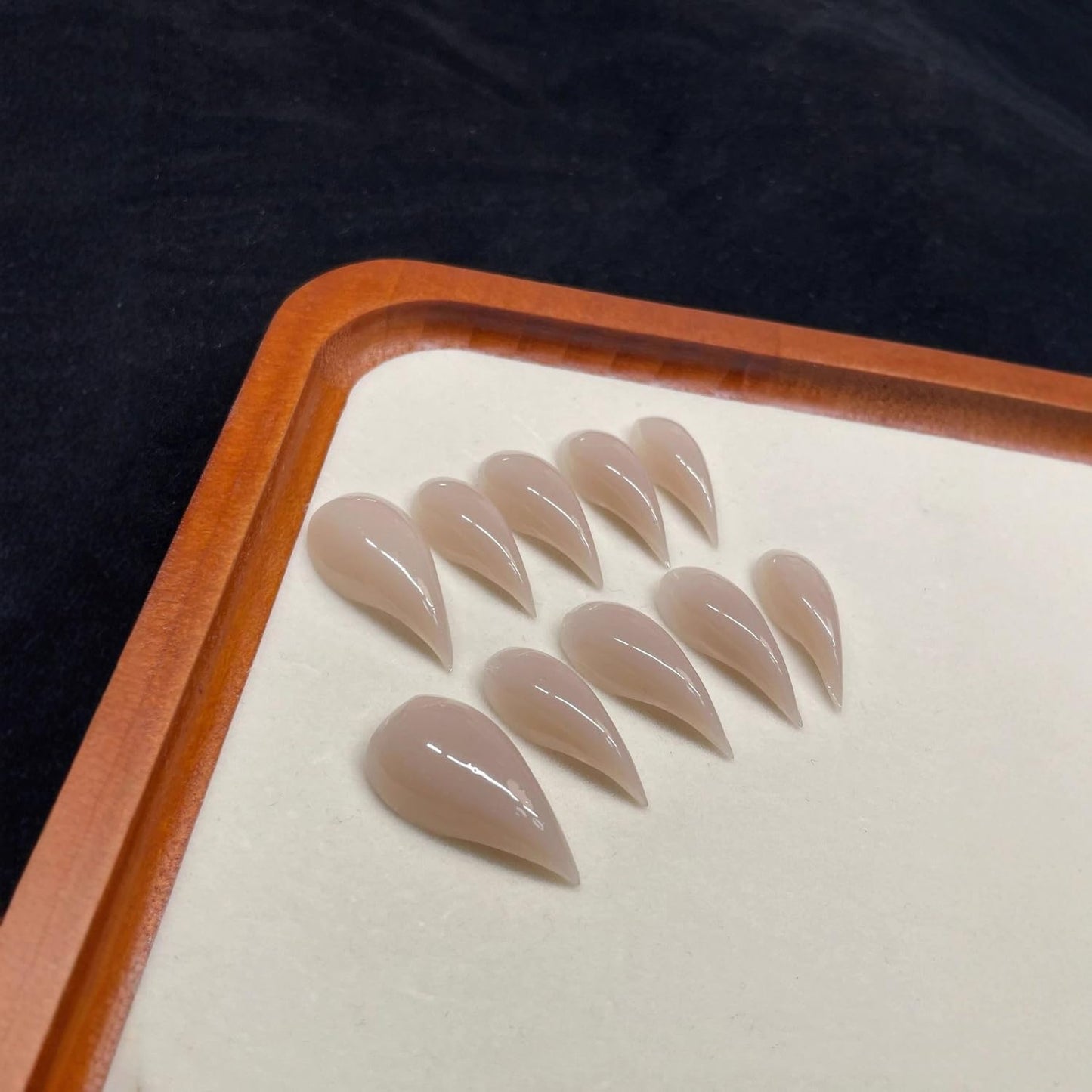 OCOUYVD Handmade Press on Nails – Long Curved 3D Eagle Claw Nude Stiletto (10 Pcs)