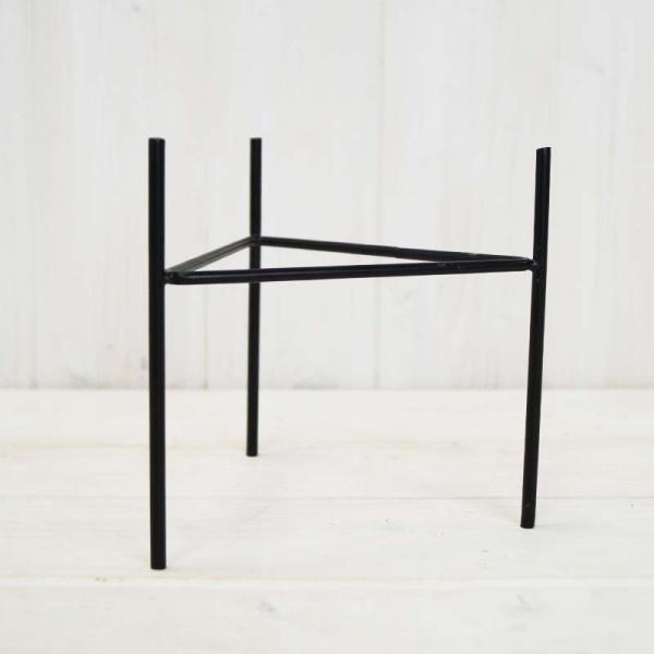 Metal Tripod Pot Stand