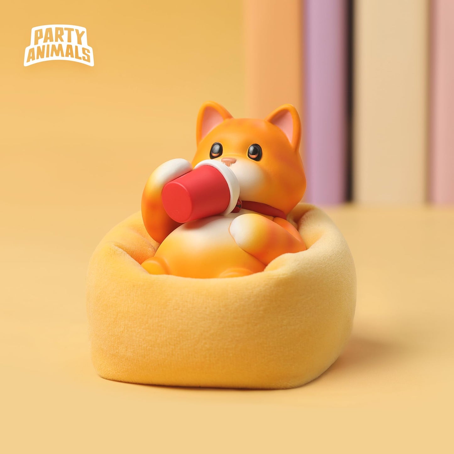Party Animals Win Series Macchiato Action Figure with Detachable Sofa - 3.35in PVC Collectible