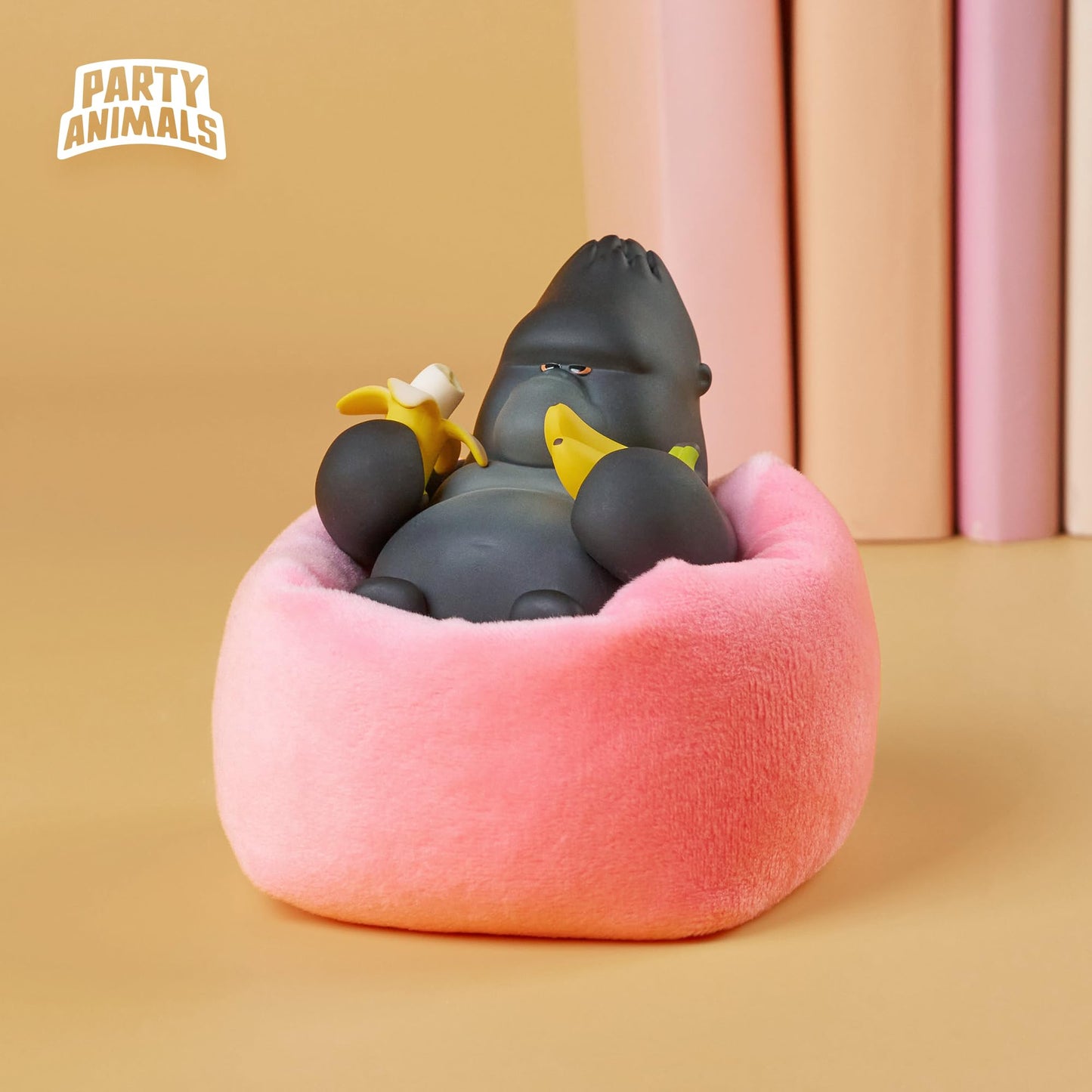 Party Animals Win Series Figures – 3.35in Detachable Sofa Gorilla PVC Collectible