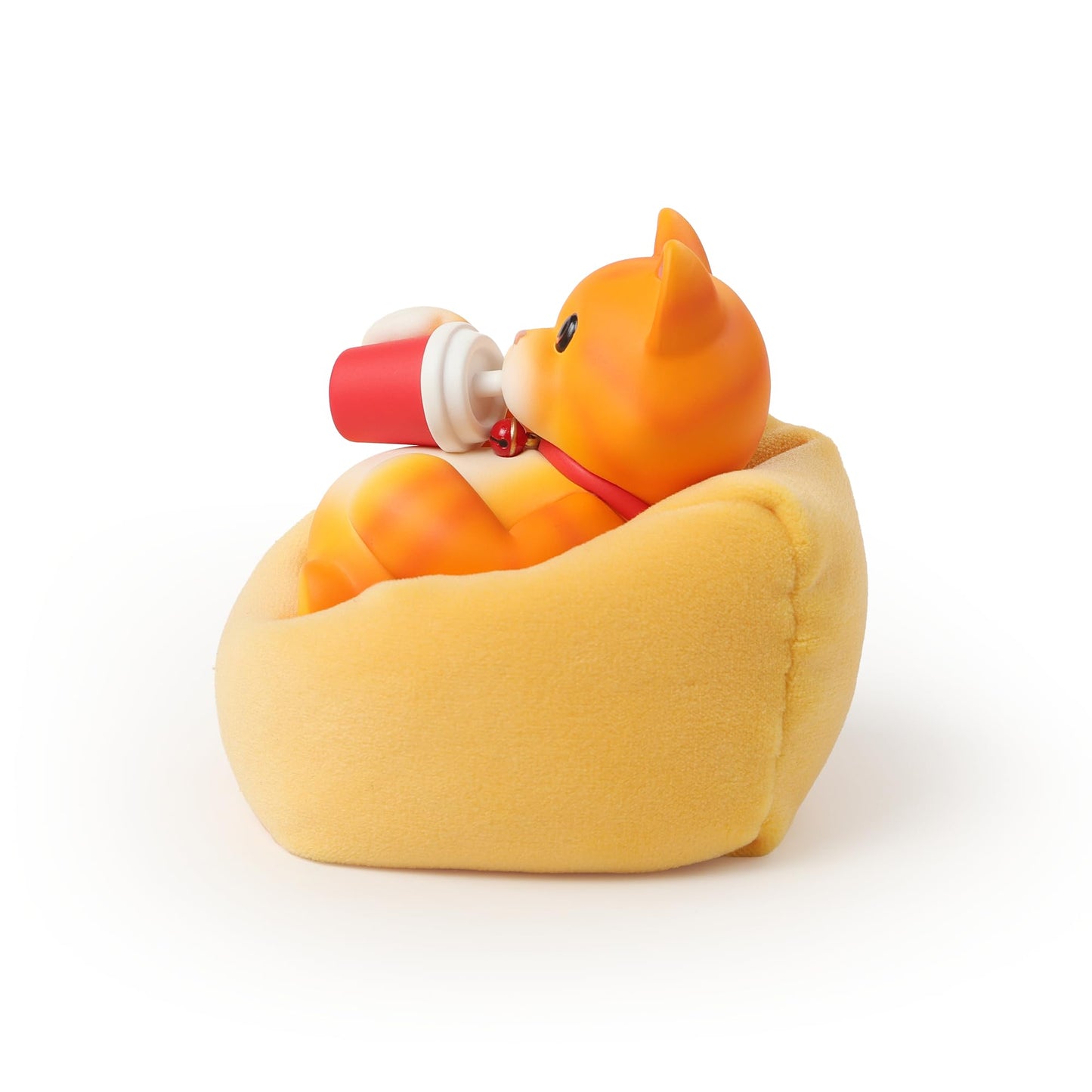 Party Animals Win Series Macchiato Action Figure with Detachable Sofa - 3.35in PVC Collectible