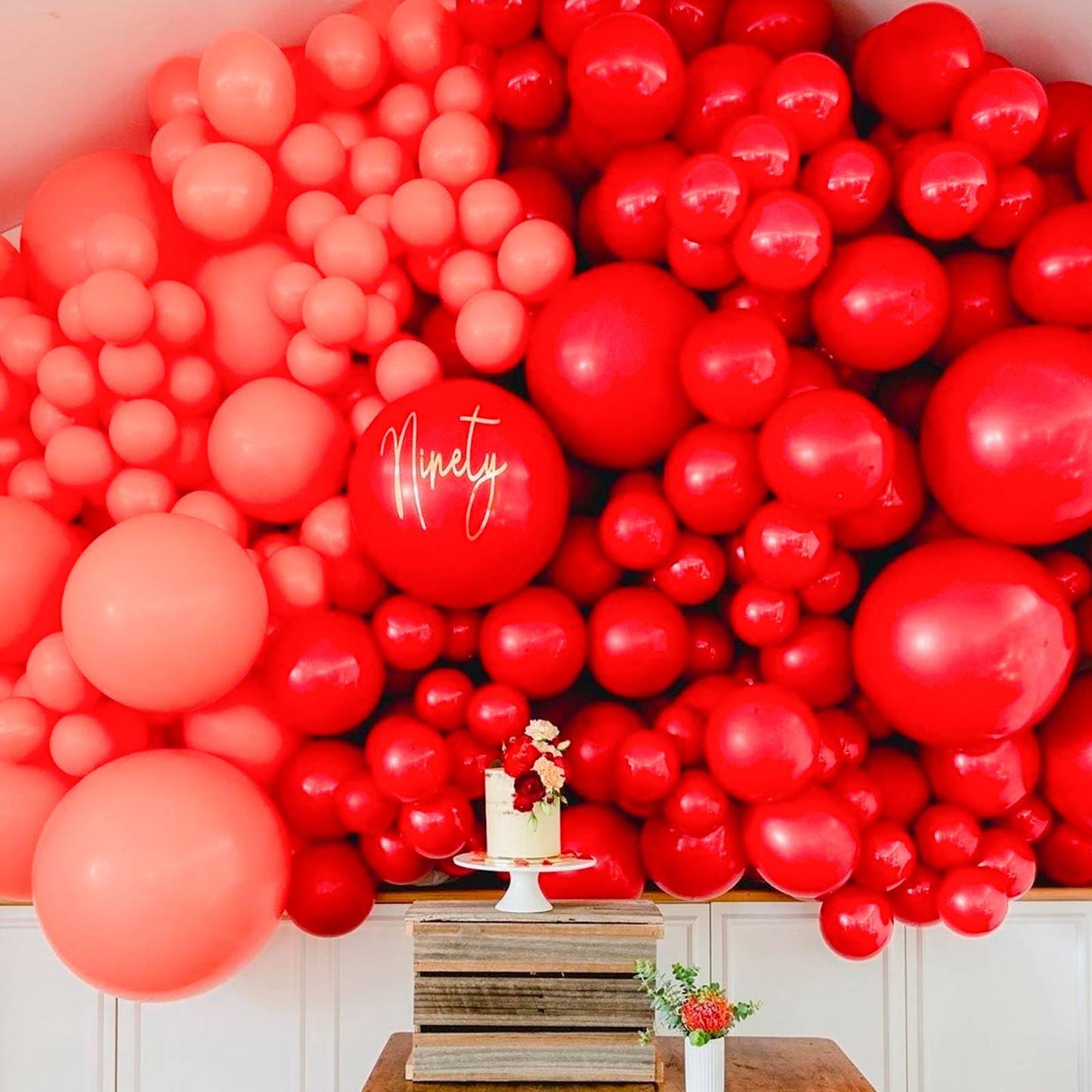 PartyWoo Red Balloons 127pcs - Arch Kit & Garland for Birthday Parties & Celebrations