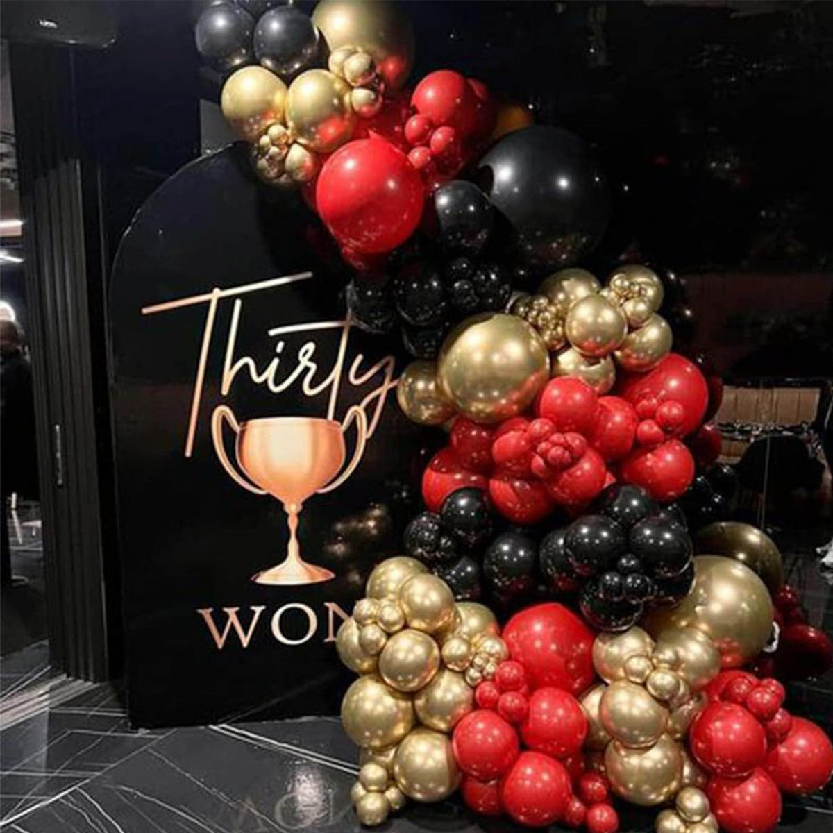 PartyWoo Red Black Gold Balloons – 140 pcs for Graduation & Party Decor (18/12/10/5 in)