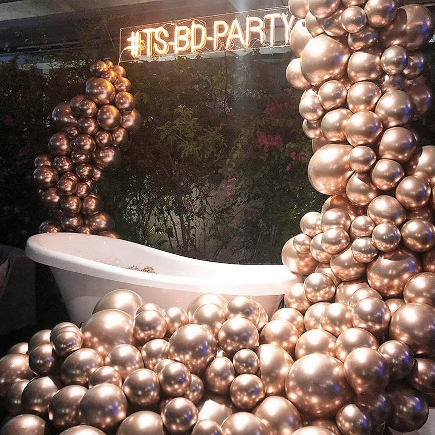 PartyWoo Metallic Rose Gold Balloons 140pcs – 18in/12in/10in/5in Balloon Arch Kit for Birthday & Events