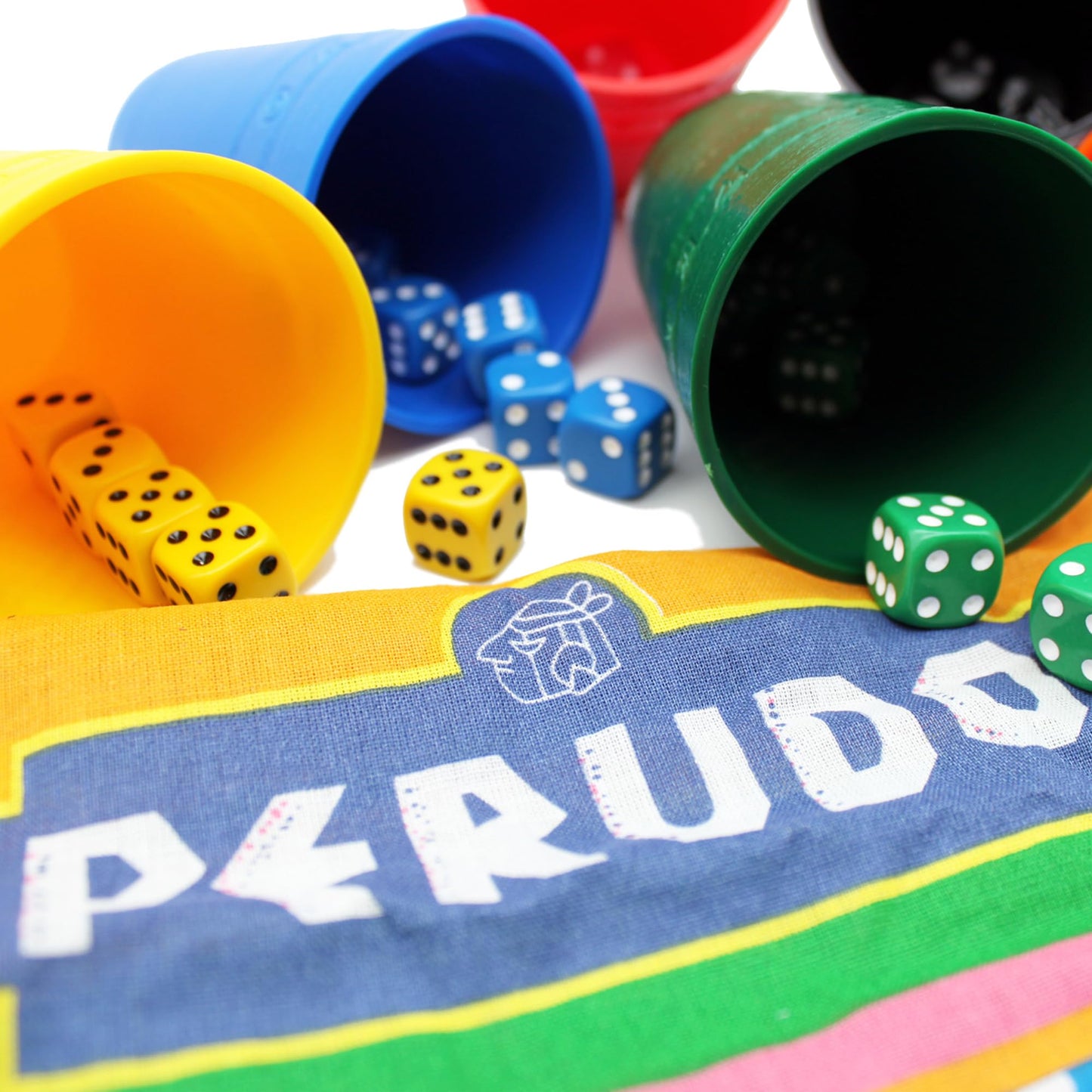 Paul Lamond Perudo Vertical Dice Game – Classic Liar Dice for 2–6 Players | Travel Tin
