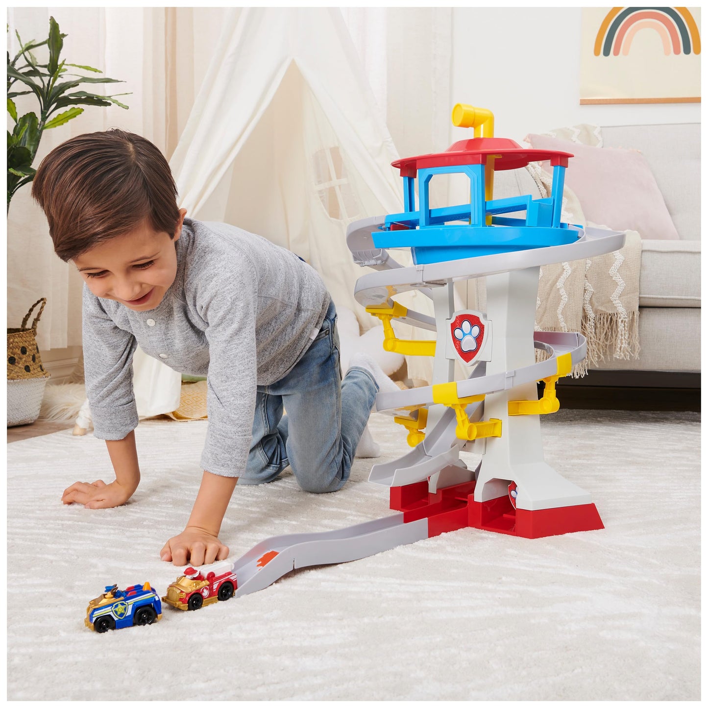PAW Patrol Adventure Bay Lookout Tower Playset with 2 Exclusive True Metal Vehicles (Chase & Marshall) – Twin Track Rescue