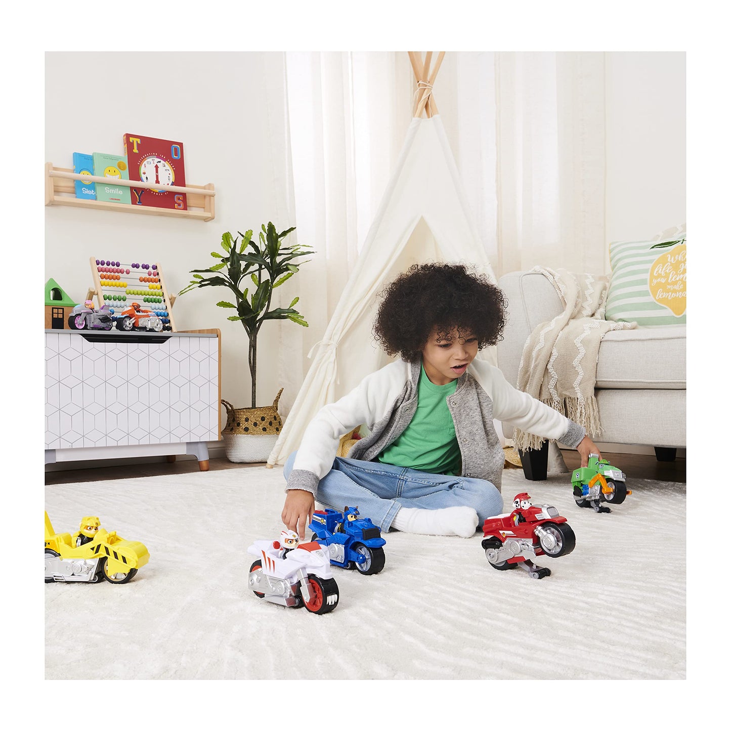 Paw Patrol Moto Pups Skye’s Deluxe Pull-Back Motorcycle with Wheelie Feature