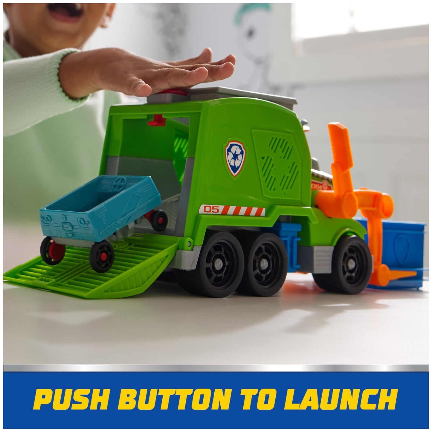 Paw Patrol Crush N’ Roll Recycling Truck with Rocky – Transforming Trash Vehicle Toy for Kids 3+