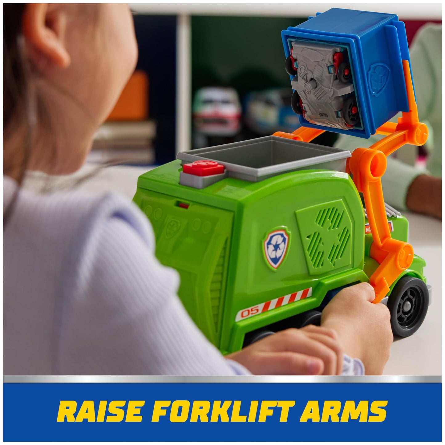 Paw Patrol Crush N’ Roll Recycling Truck with Rocky – Transforming Trash Vehicle Toy for Kids 3+