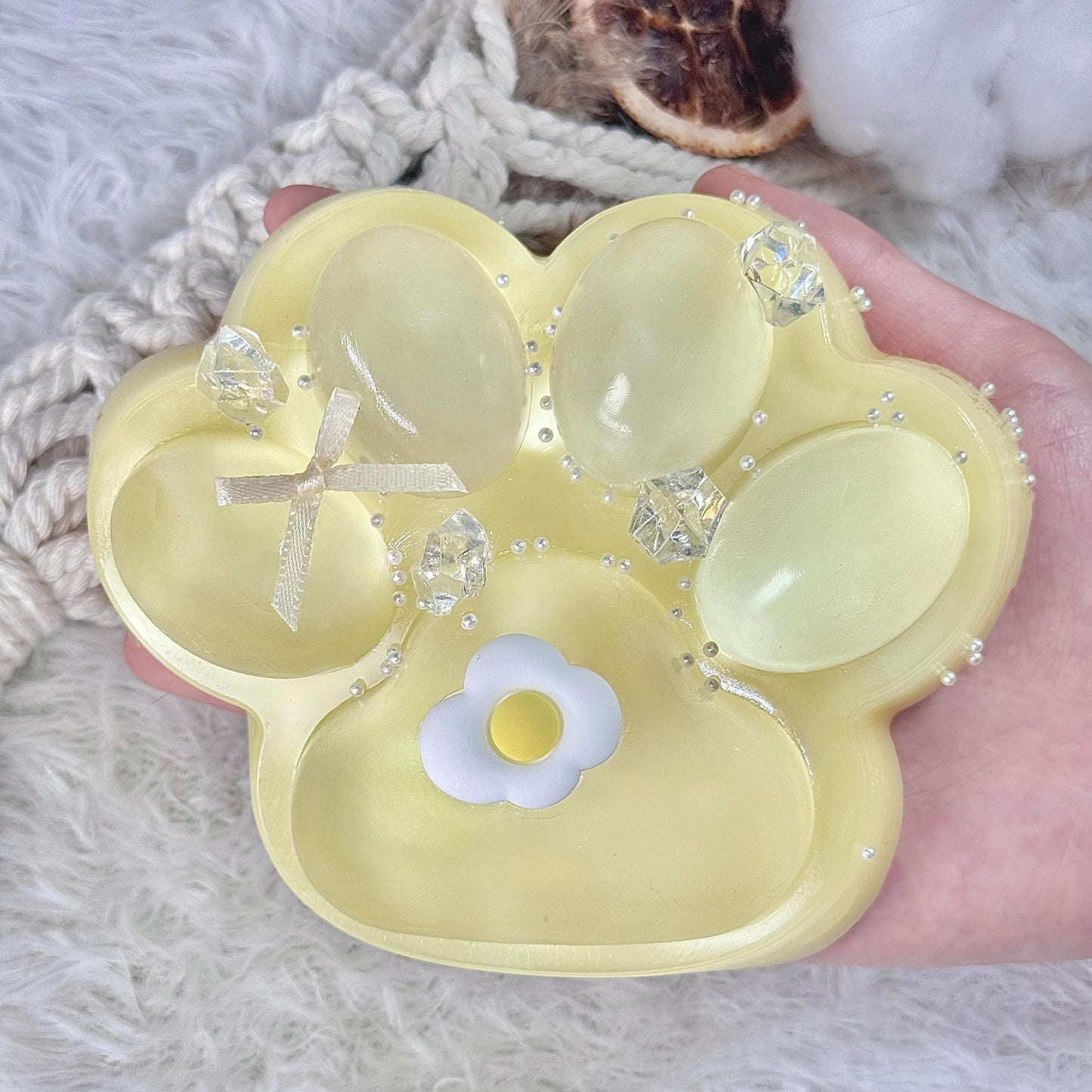 Pawfect Tail Big Taba Squishy Cat Paw – 5in Stress Relief Squeeze Toy (Yellow)