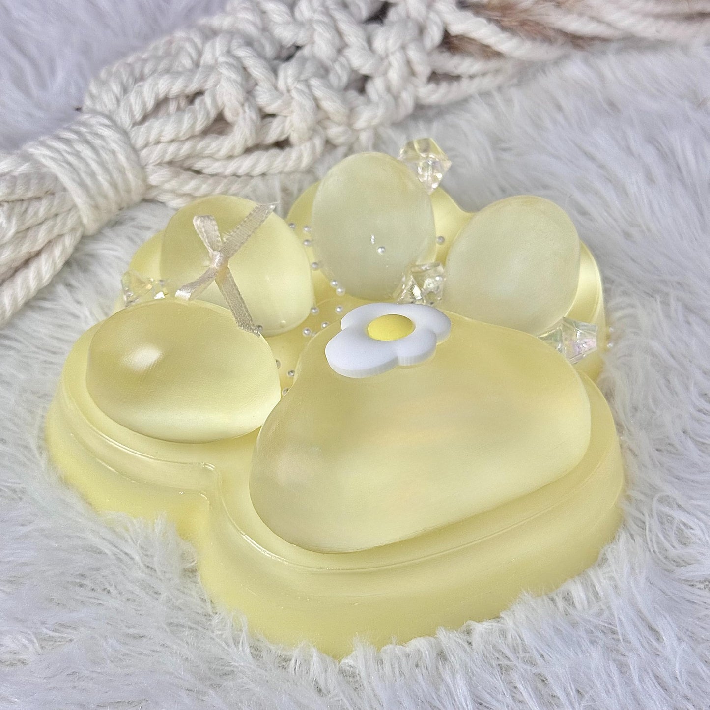 Pawfect Tail Big Taba Squishy Cat Paw – 5in Stress Relief Squeeze Toy (Yellow)