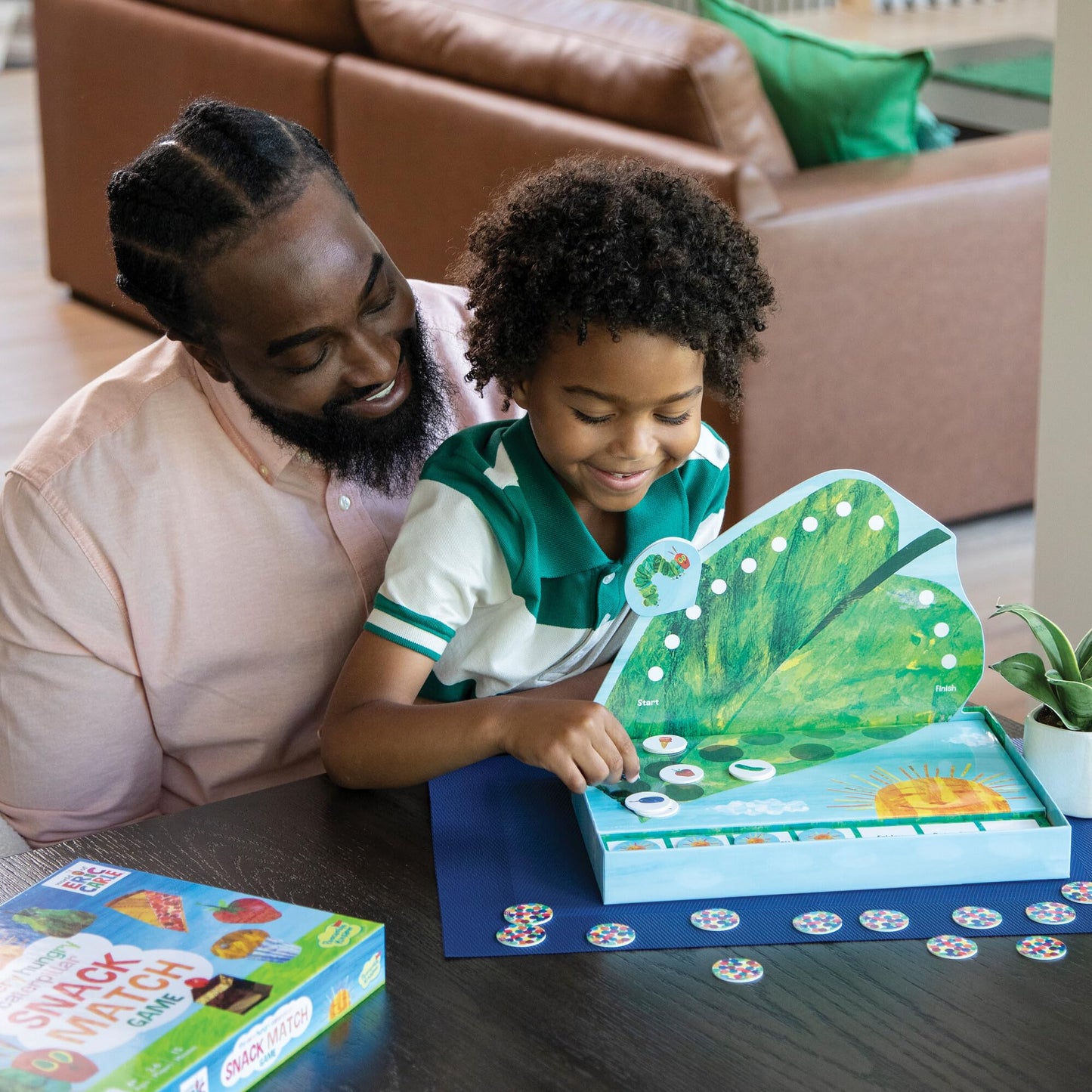 Peaceable Kingdom World of Eric Carle: The Very Hungry Caterpillar Snack Match Game – Cooperative Memory for Kids 4+ (2–6 Players)