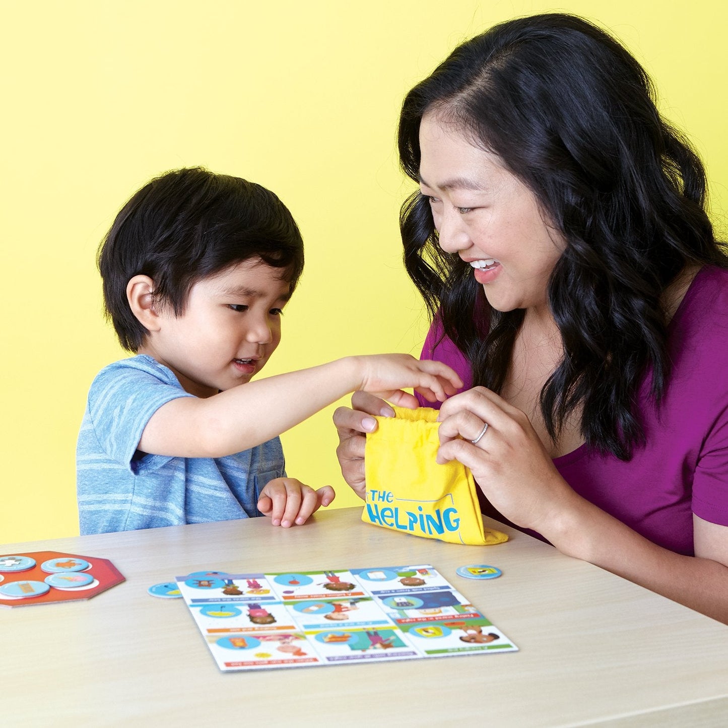 Peaceable Kingdom Friends and Neighbors: The Helping Game for Kids